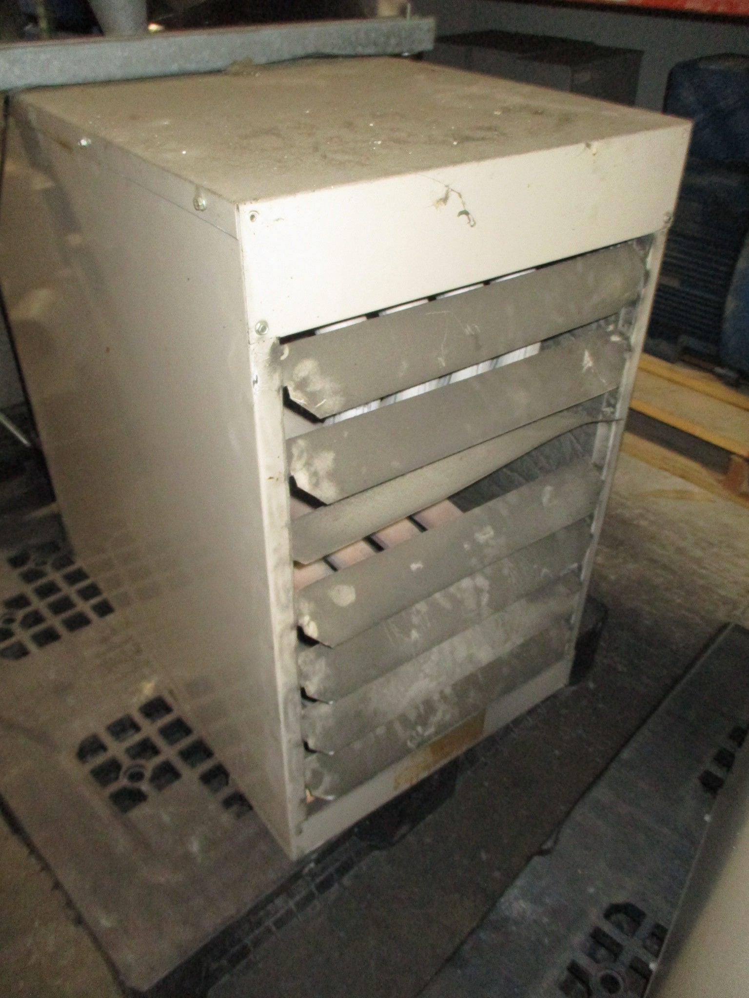 ADP Natural Gas Heater SEP-115A-1 120V 60Hz 1Ph 12A Power Vented *Dented Side*