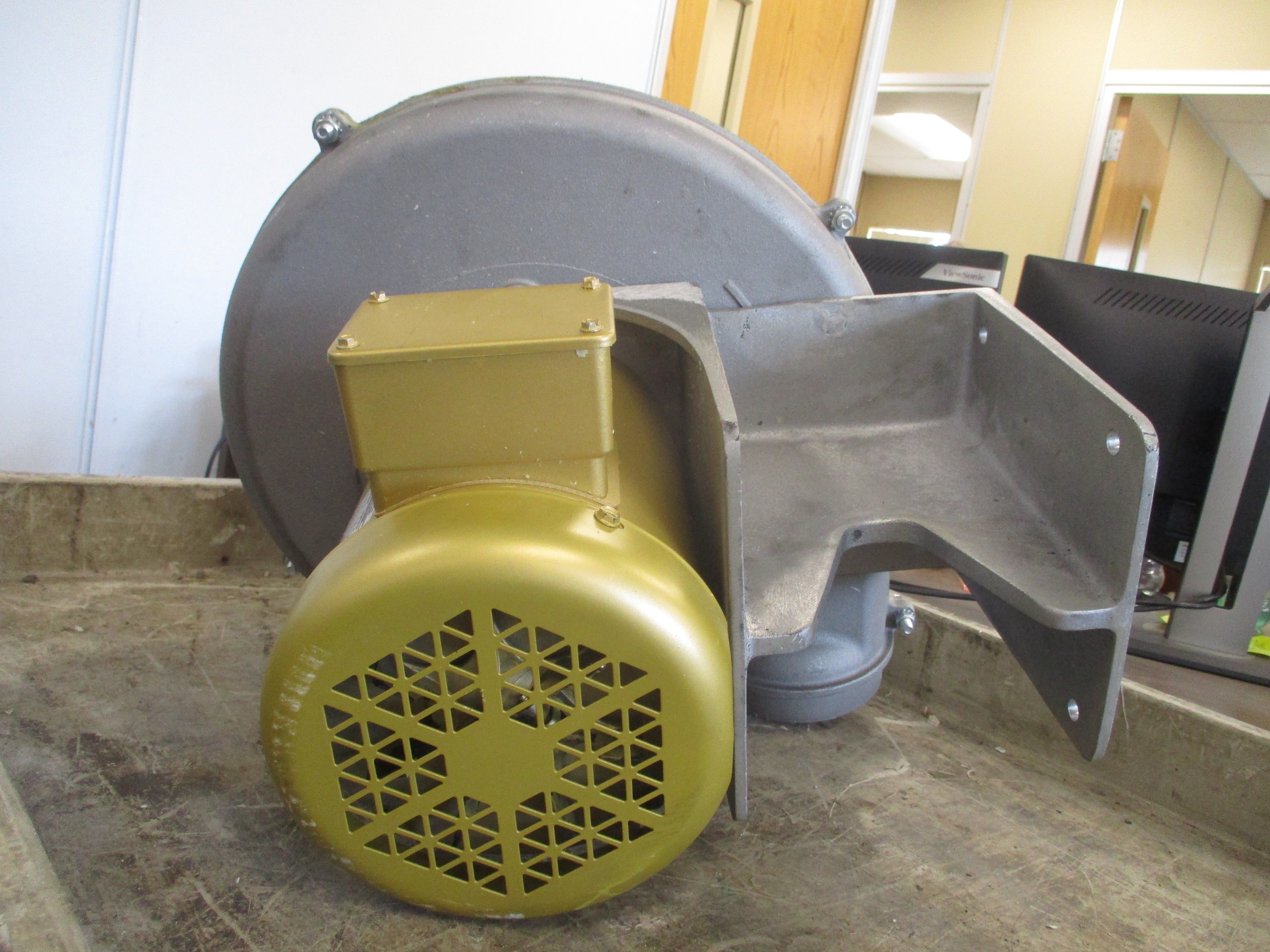 American Fan Co. Blower W/Motor AF-10 1.5HP 208-230/460V 3500RPM 3Ph Used