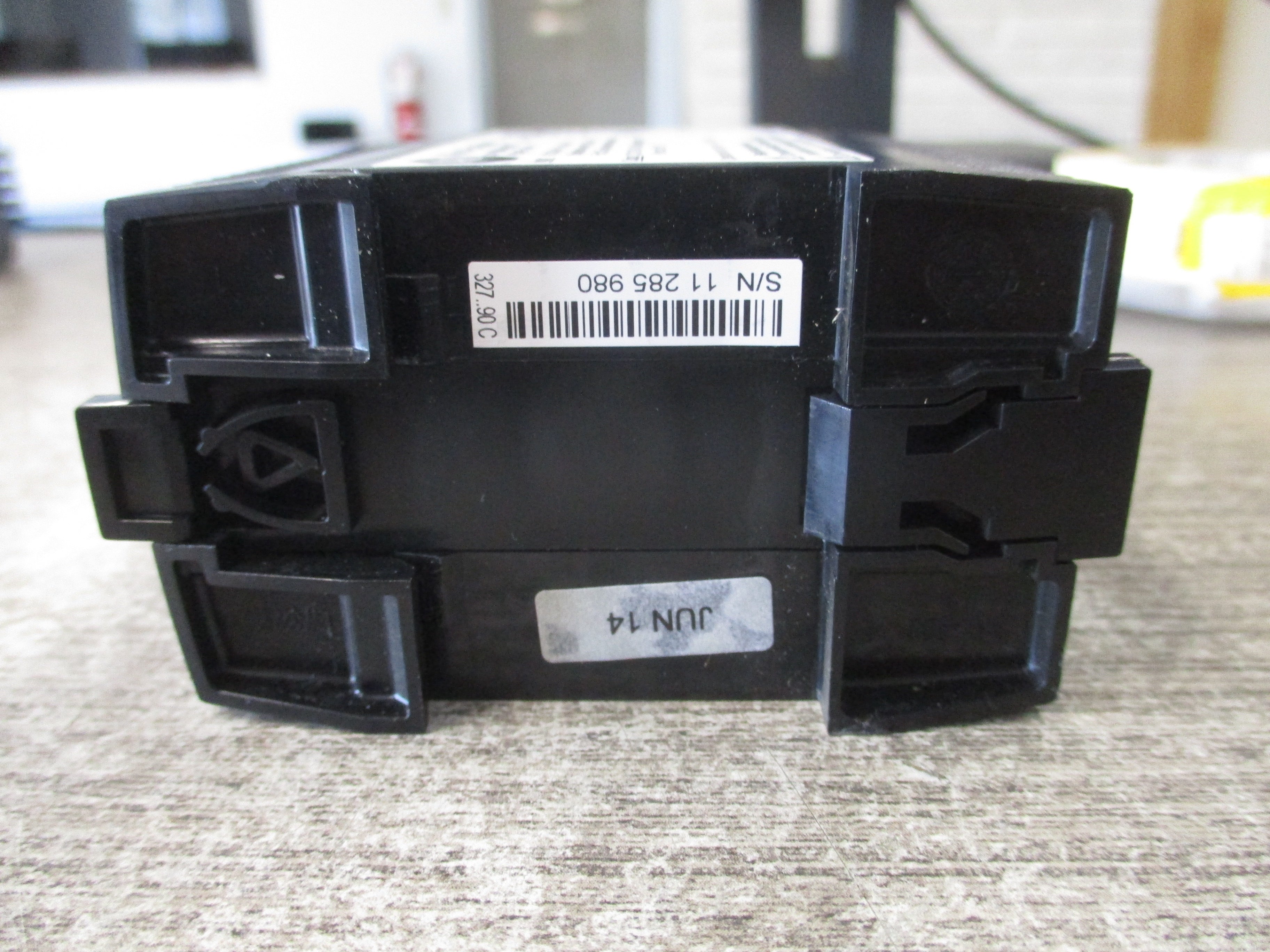 Allen-Bradley Power Supply 1606-XLP50B Ser. A 50W Input: 100-240VAC / 1.0A / 50-60Hz Output: 12-15VDC / 4.2A Used