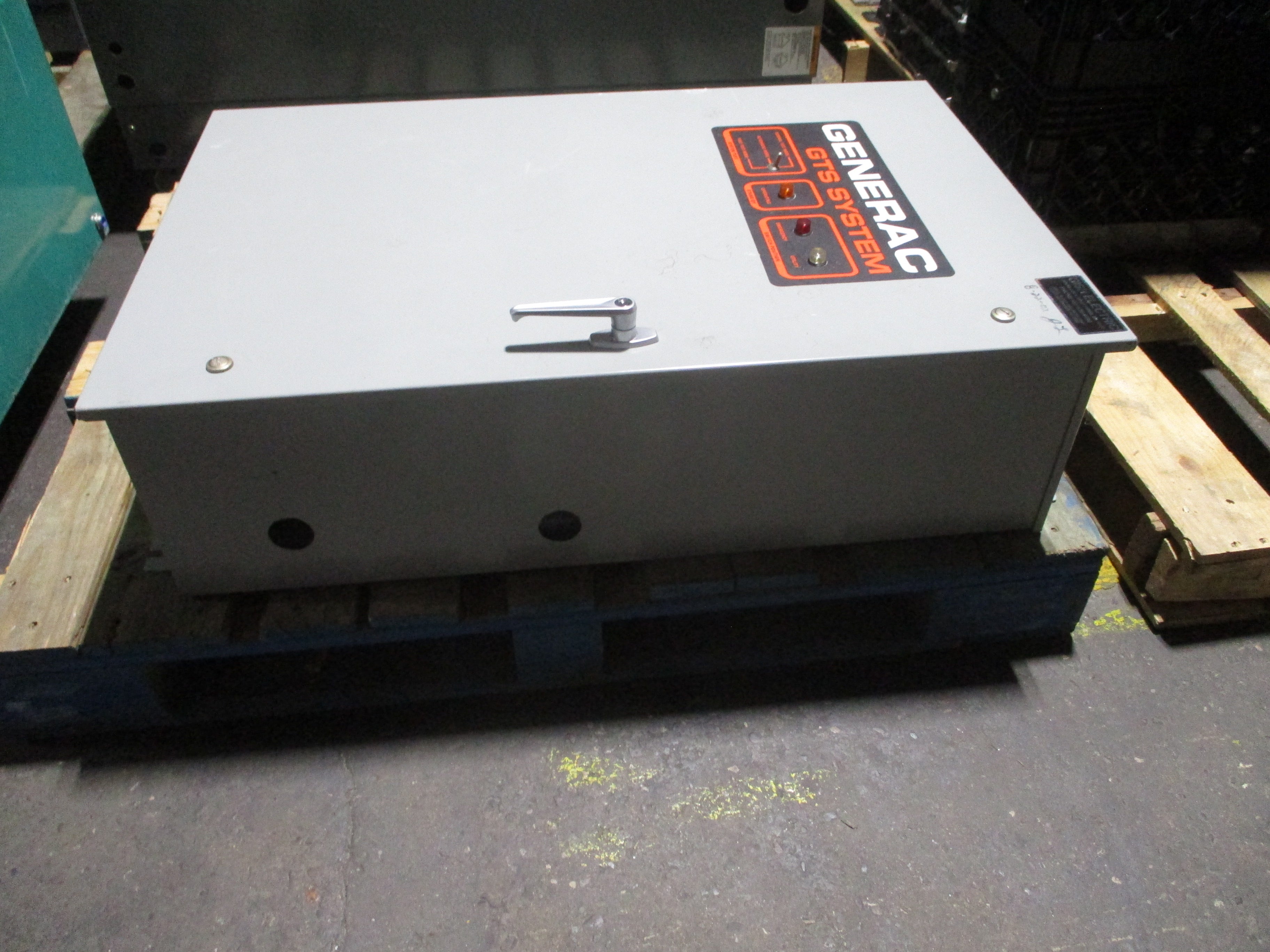 Generac GTS Automatic Transfer Switch 39A01317-W 105A 120/240V Used