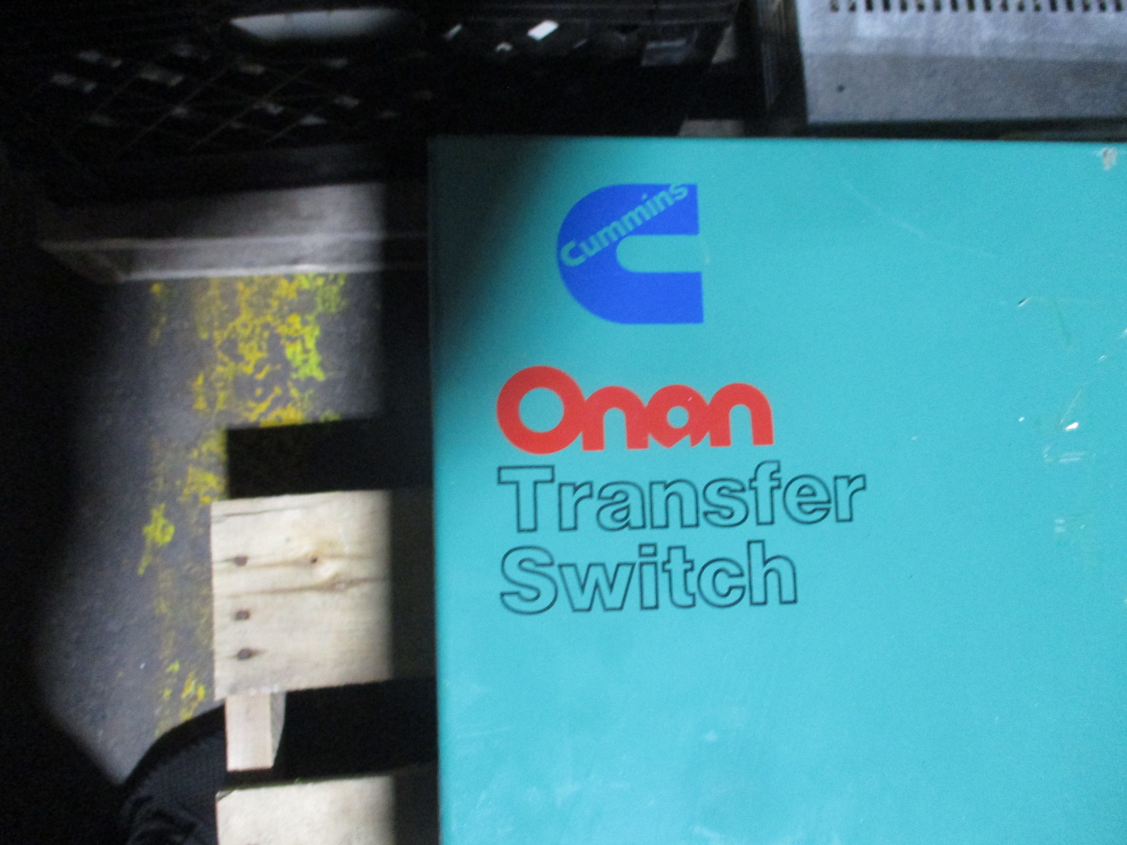Onan Automatic Transfer Switch OT 400 208V 400A 60Hz 3Ph Used