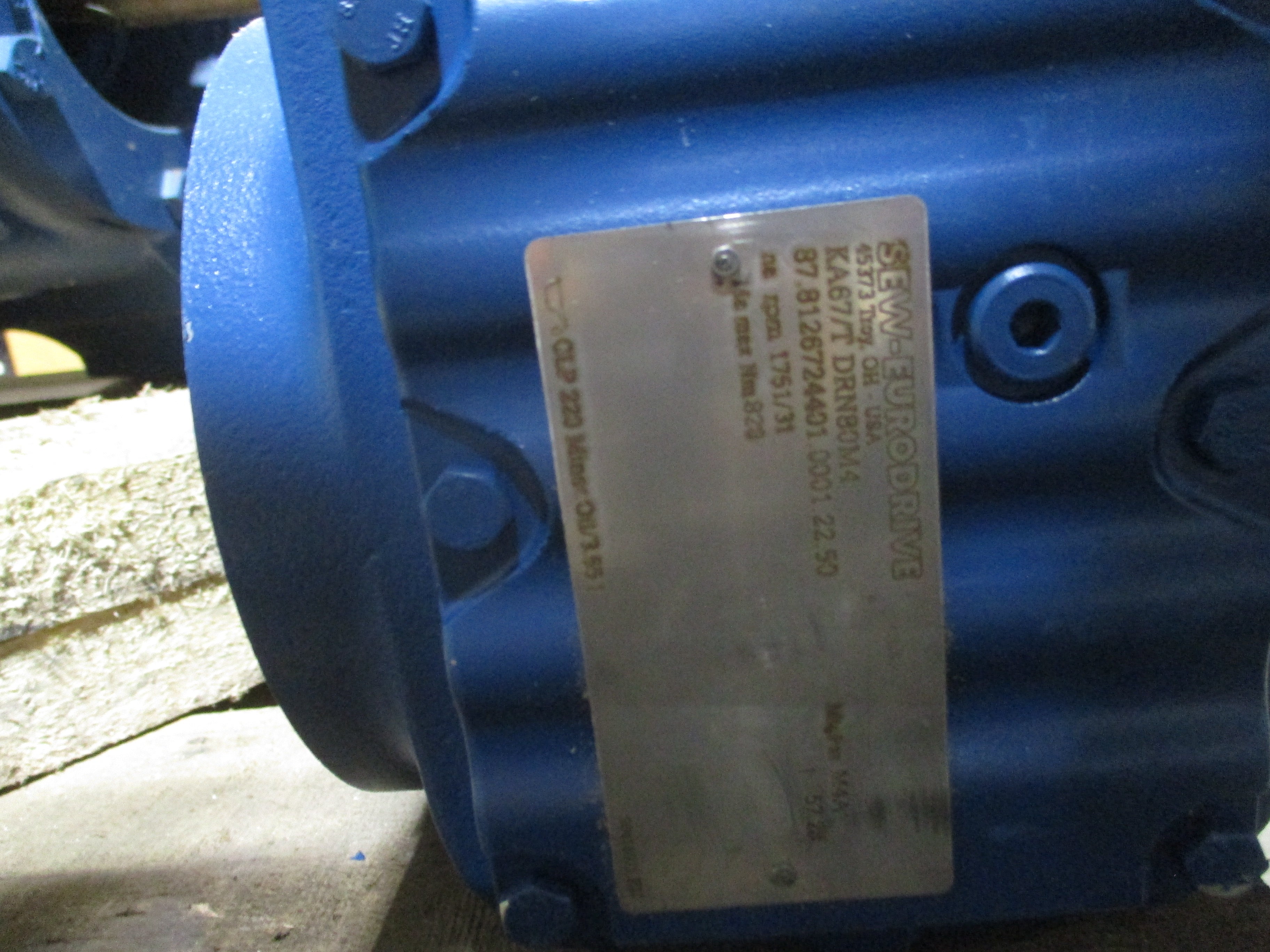 Sew-Eurodrive Gearmotor KA67/T DRN80M4 1HP 31 RPM Output 230/460V 3Ph 60Hz Used