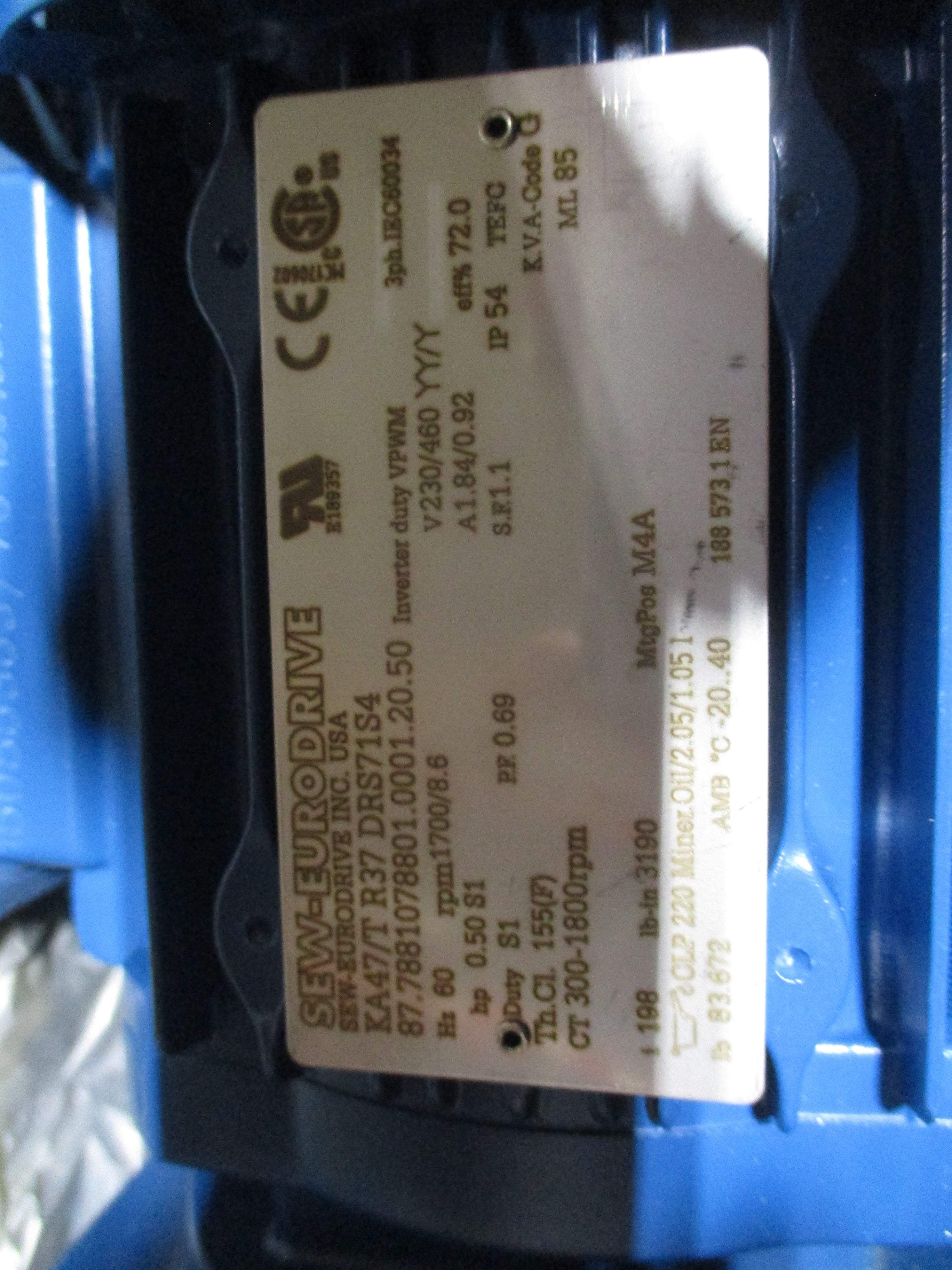 Sew-Eurodrive Gearmotor KA47/T R37 DRS71S4 0.5HP 8.6 RPM Output 230/460V 60Hz 3P