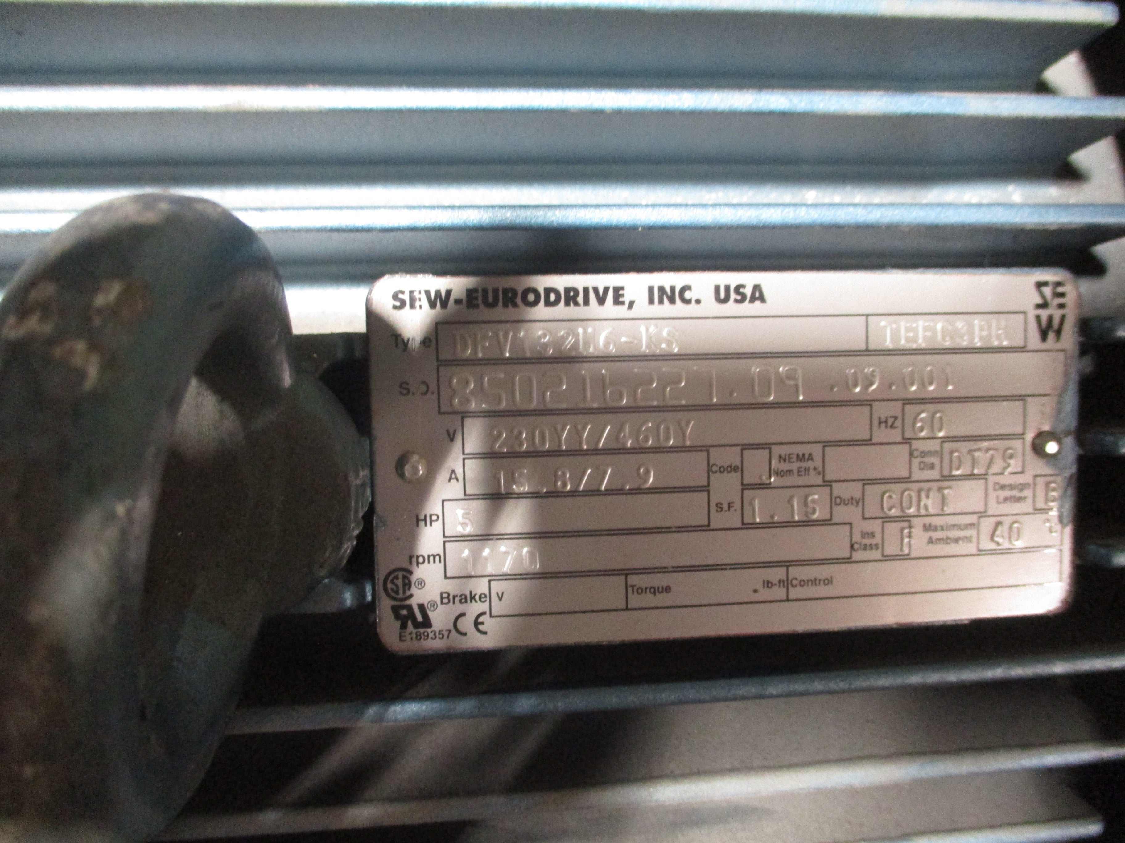 Sew-Eurodrive AC Motor DFV132M6-KS 5HP Voltage 230YY/460Y 1170RPM Used