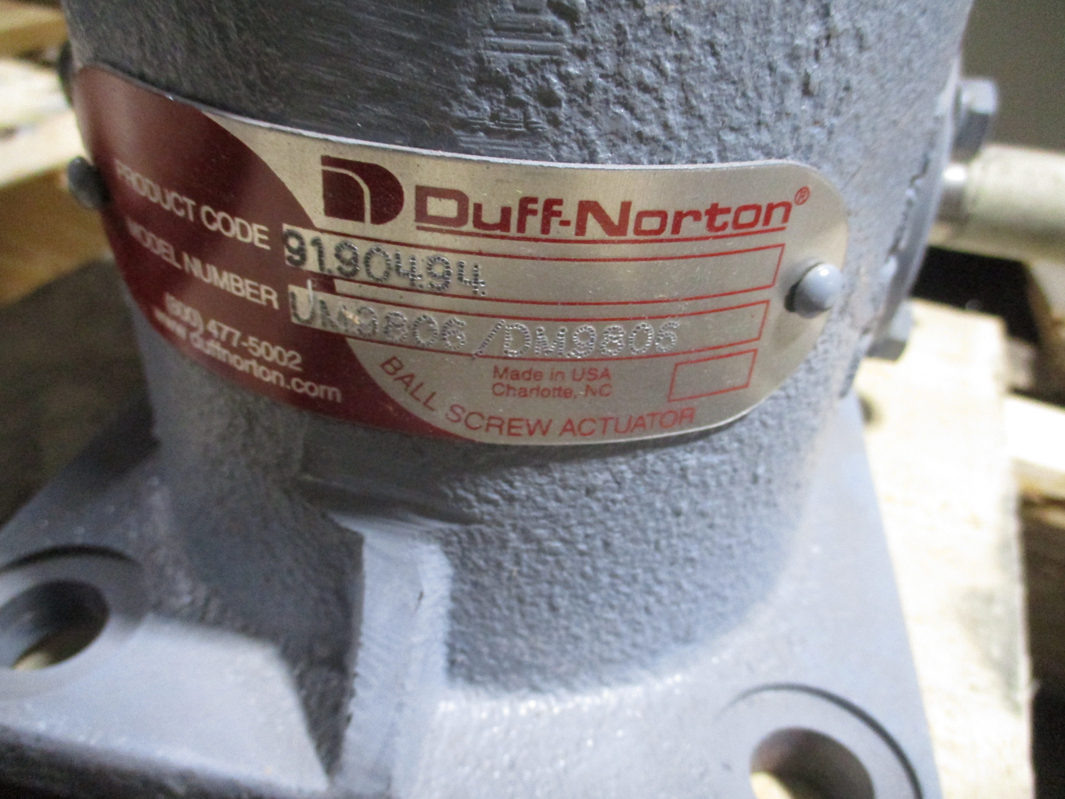 Duff-Norton Upright Ball Screw Actuator UM9806/DM9806 New Surplus