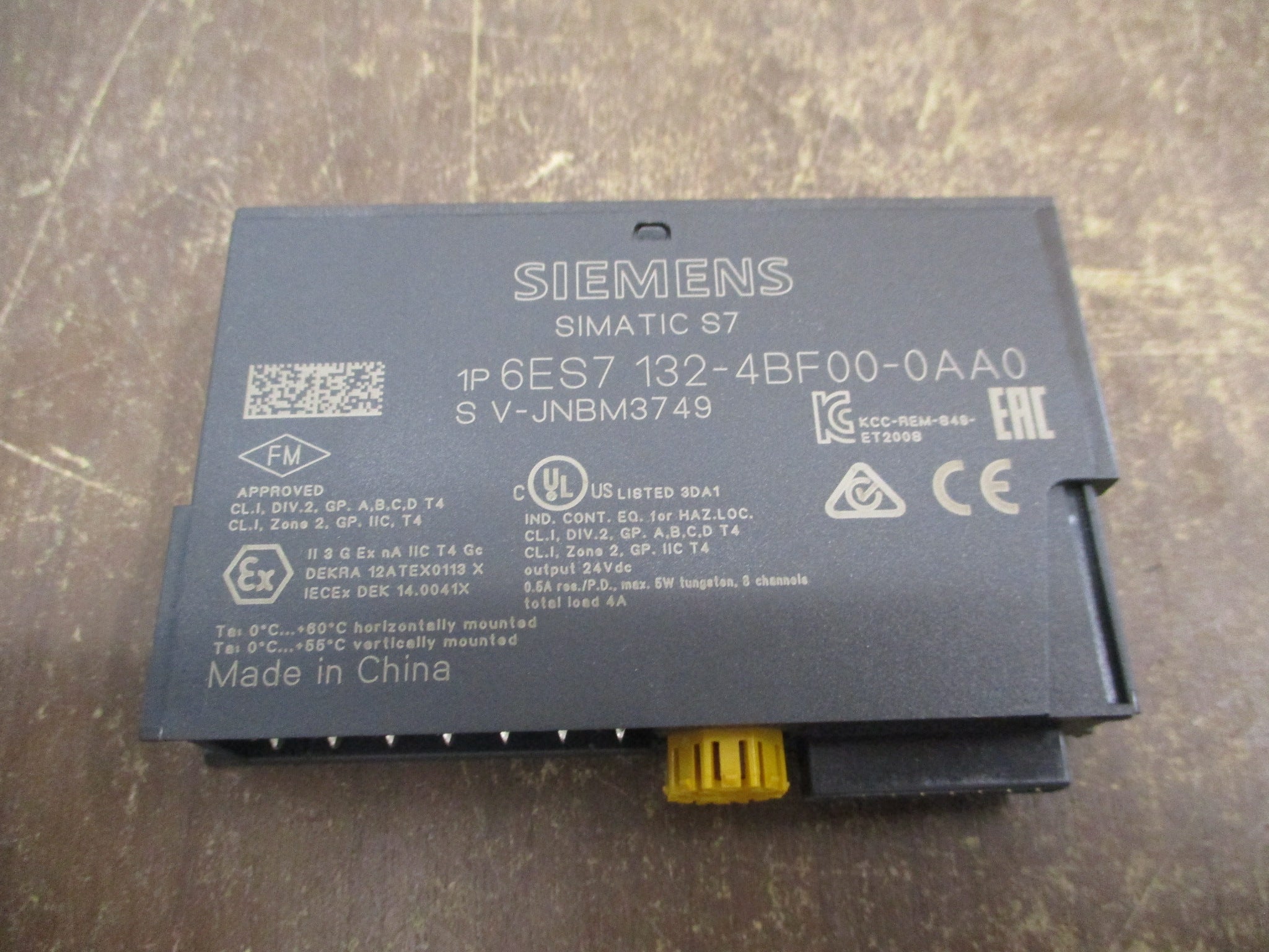 Siemens Simatic ET 200S Digital Output Module 6ES7 132-4BF00-0AA0 8xDO 24VDC