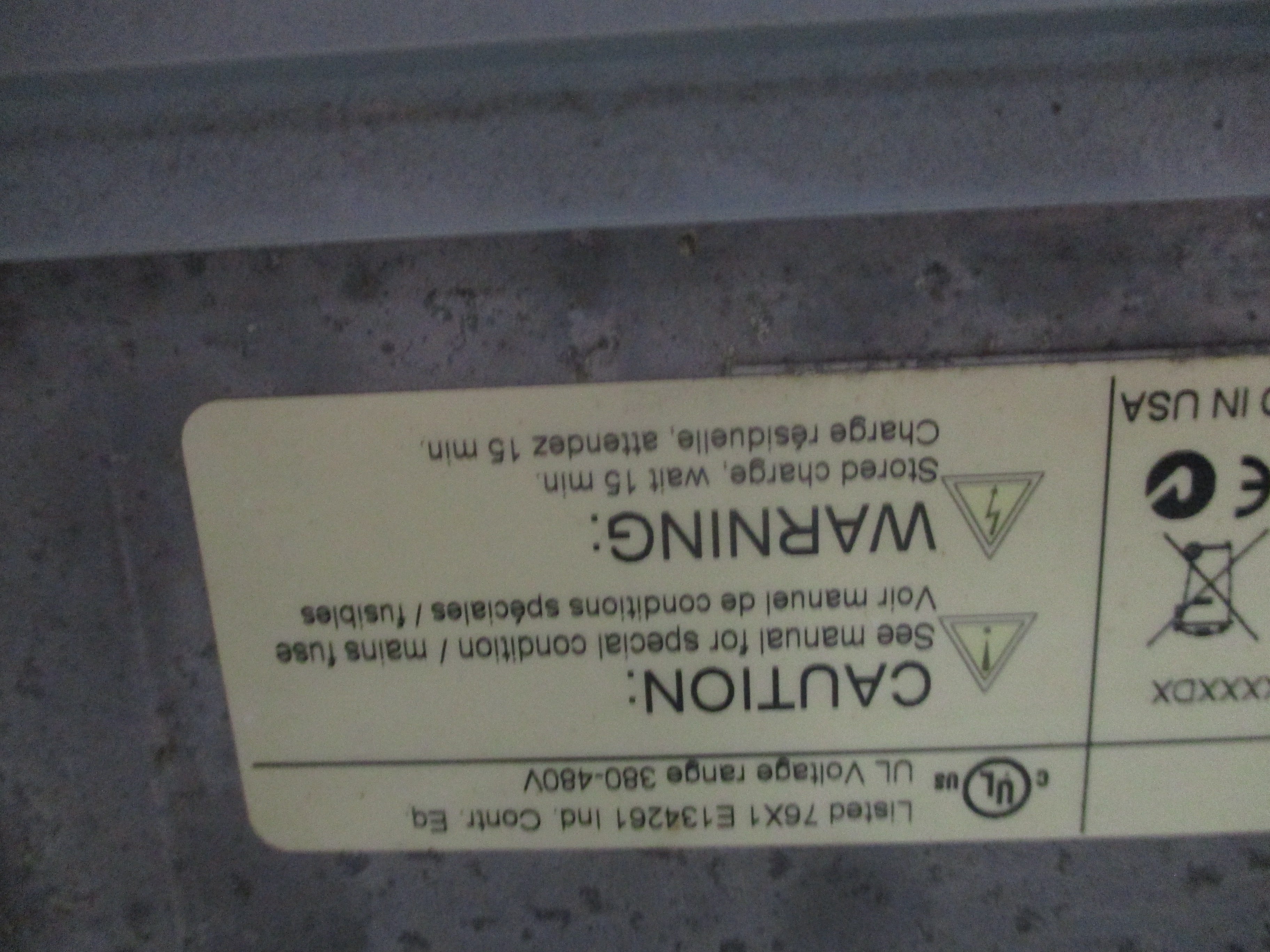 Danfoss VLT AC Drive 131B9894 50HP 3Ph Input: 3x380-480V 50/60Hz / 66/59A Output