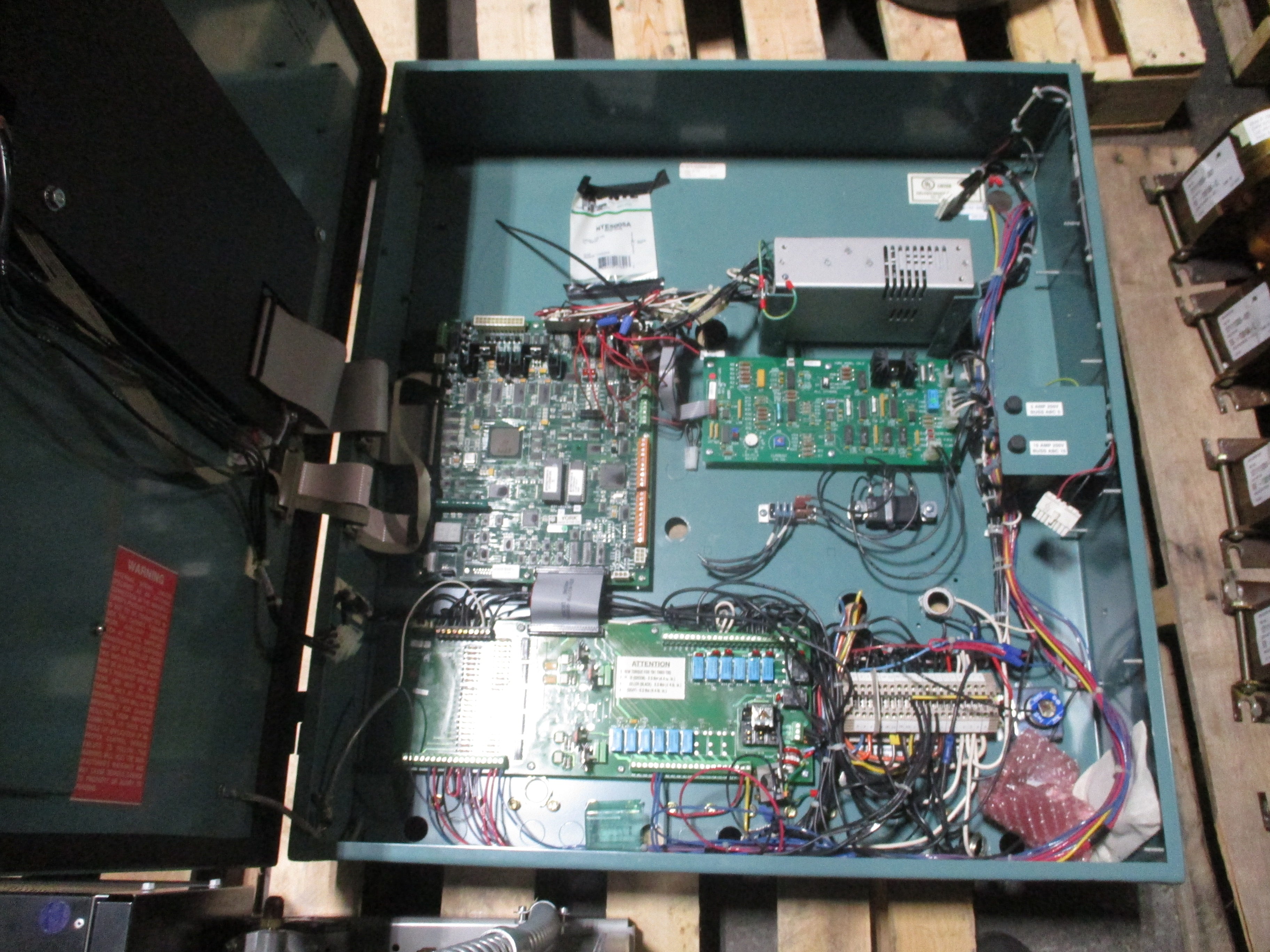 York Optiview Control Center 025-35168-000 Type 1 Enclosure 115V 1Ph 50/60Hz Use