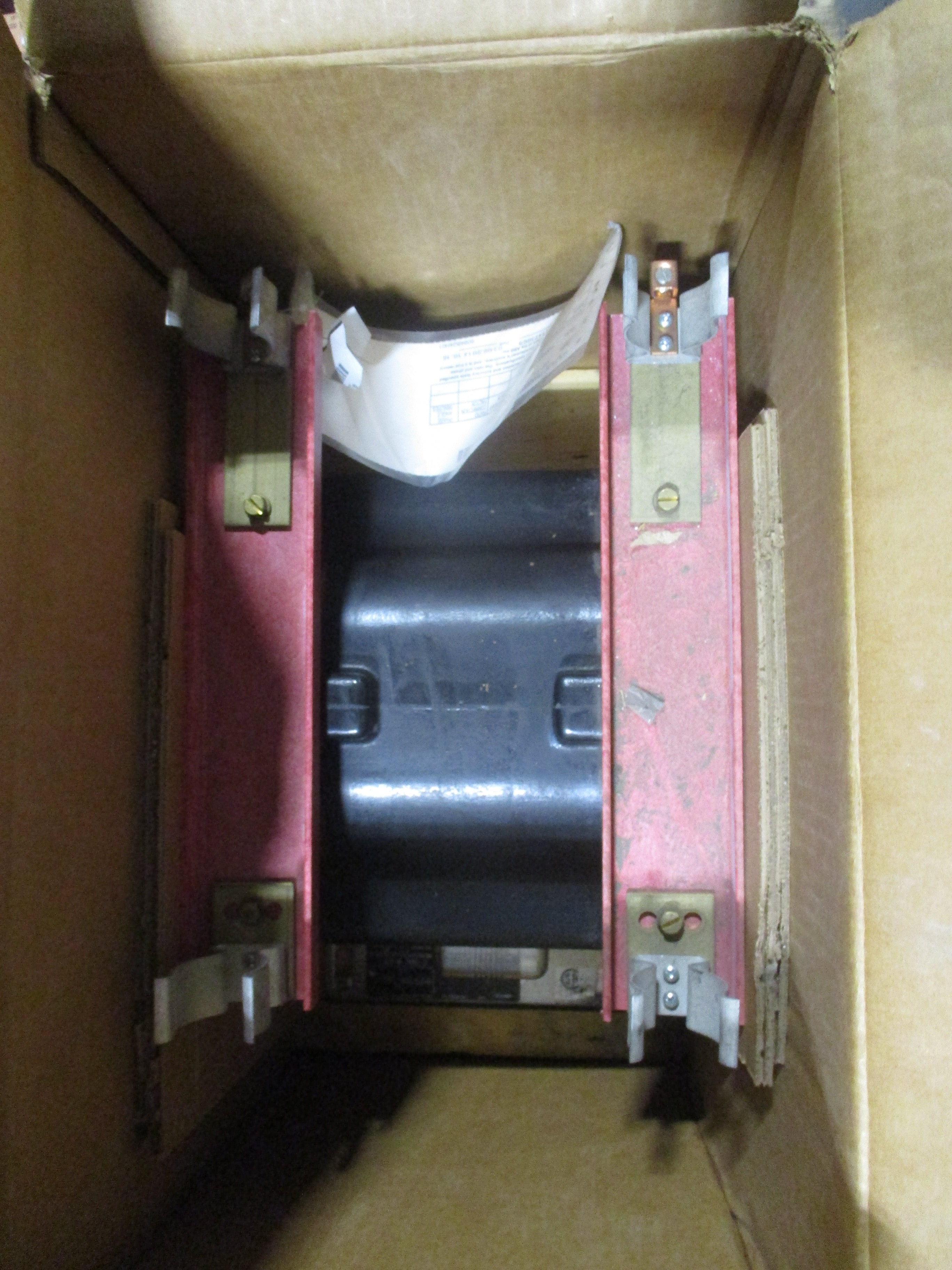 ABB VIZ-11 Voltage Transformer 9628A17G08 Ratio 100:1 PRI: 12000Y/12000V 60Hz 11