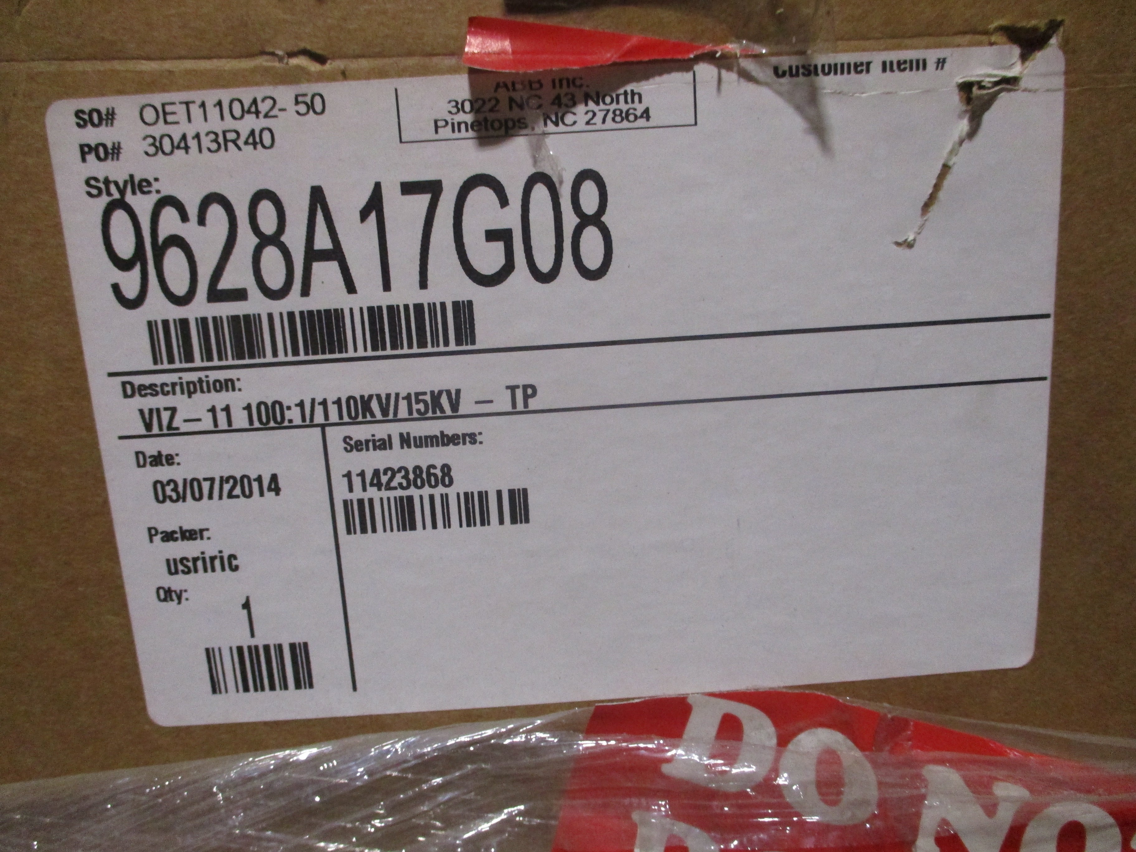 ABB VIZ-11 Voltage Transformer 9628A17G08 Ratio 100:1 PRI: 12000Y/12000V 60Hz 11