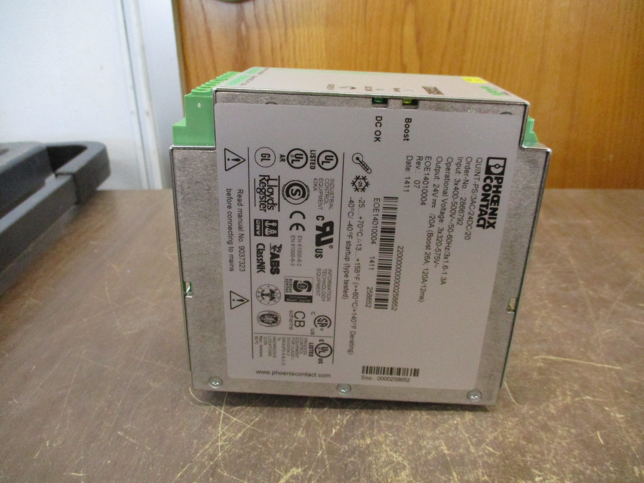 Phoenix Contact Power Supply 2866792 QUINT-PS/3AC/24DC/20 New Surplus