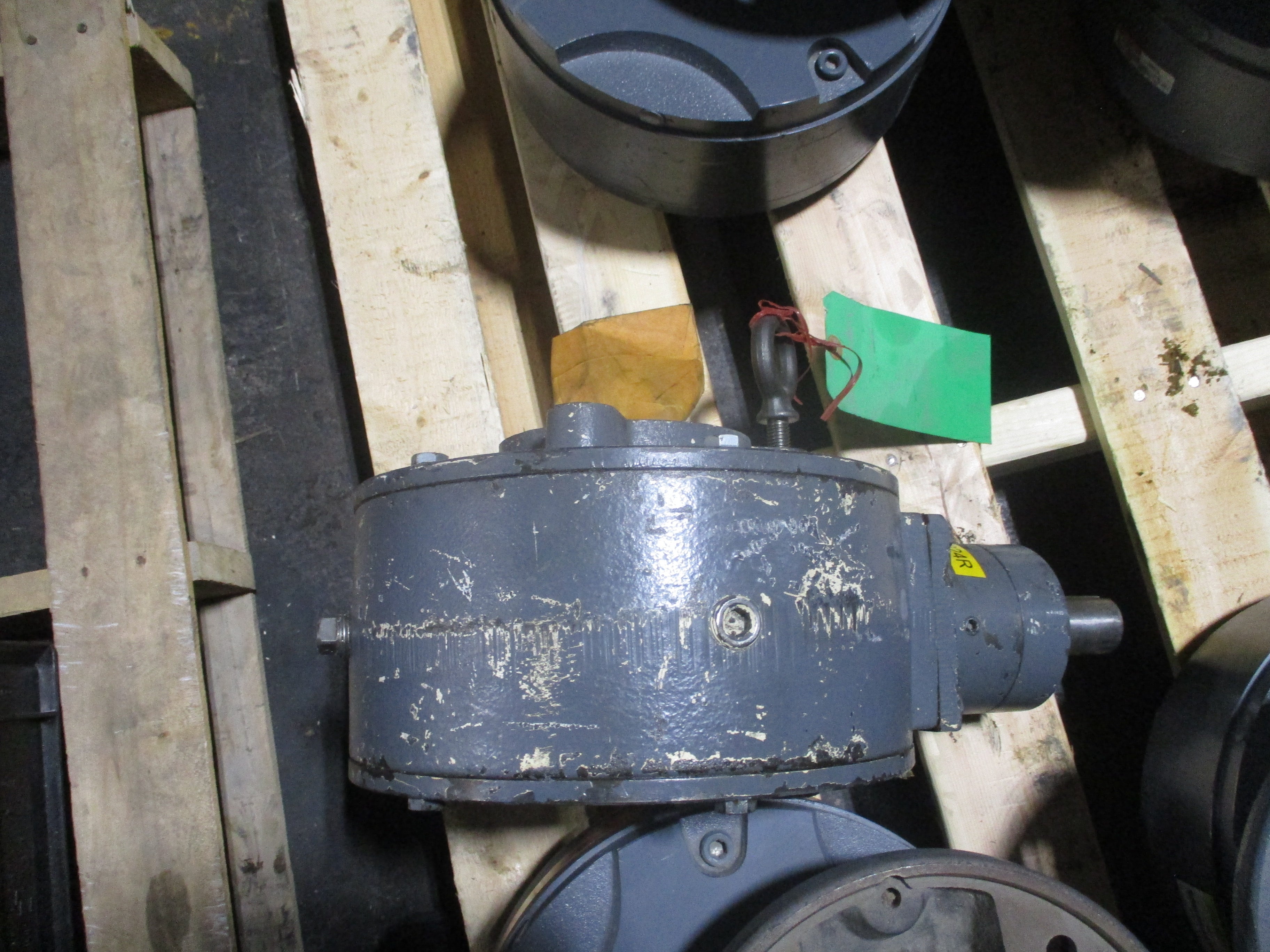 Hub City Reducer 0220-03704-705 Ratio 2:1ST Used