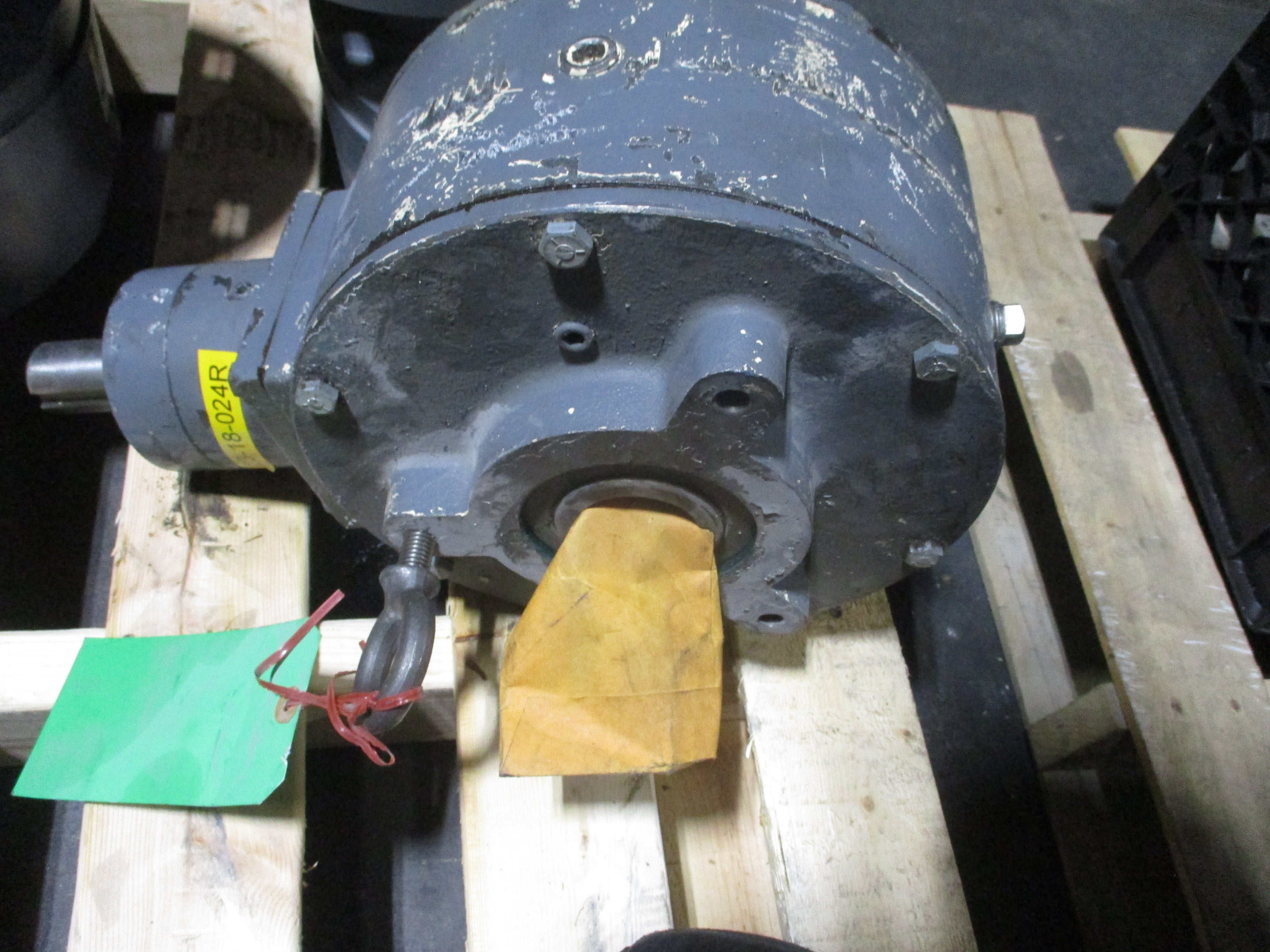 Hub City Reducer 0220-03704-705 Ratio 2:1ST Used