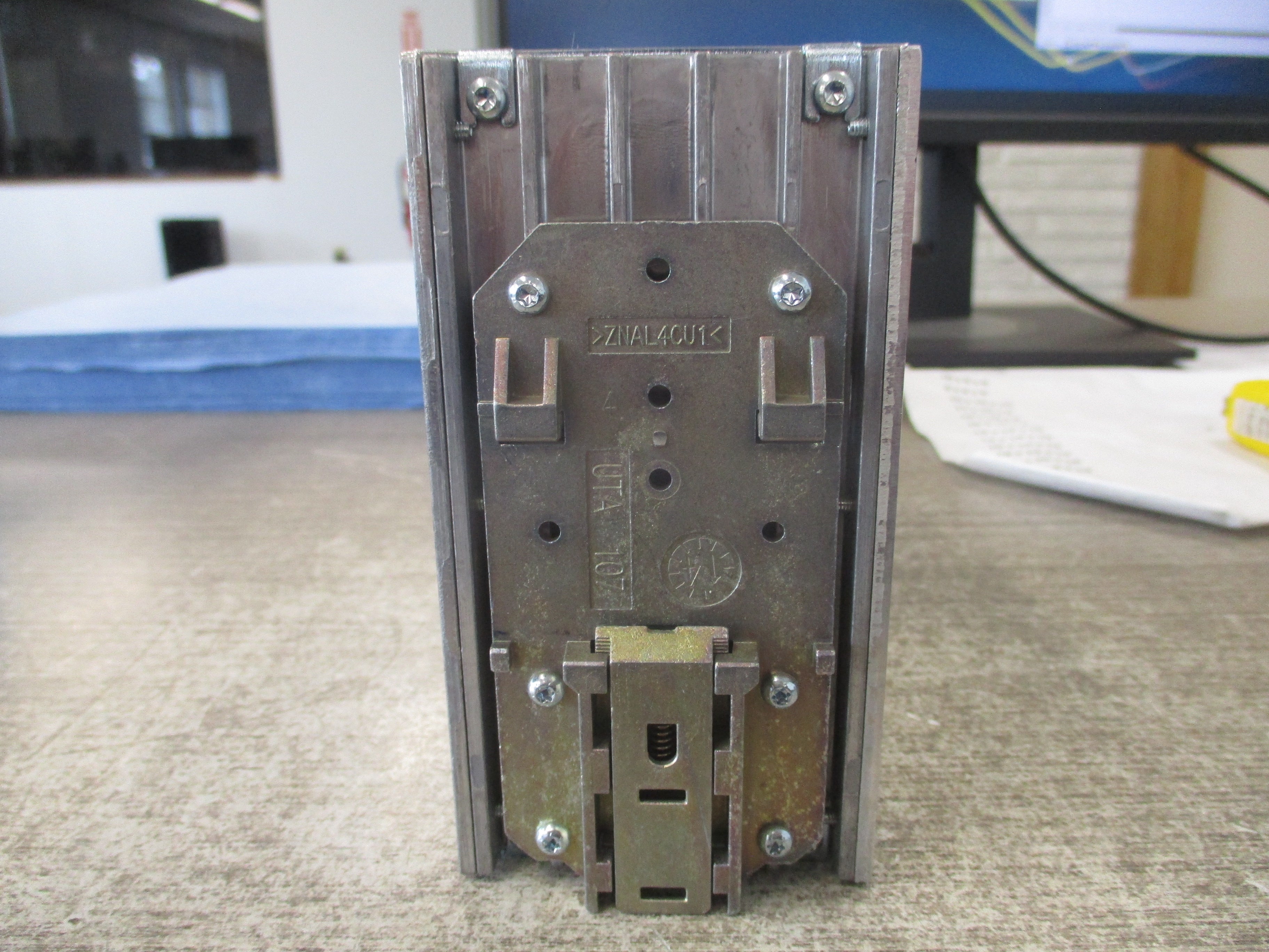 Phoenix Contact Power Supply 2866792 Rev.07 QUINT-PS/3AC/24DC/20 Input:3x400-500V / 50-60Hz / 3x1.6-1.3A Output: 24V / 20A (Boost 26A;  120A/12ms Used