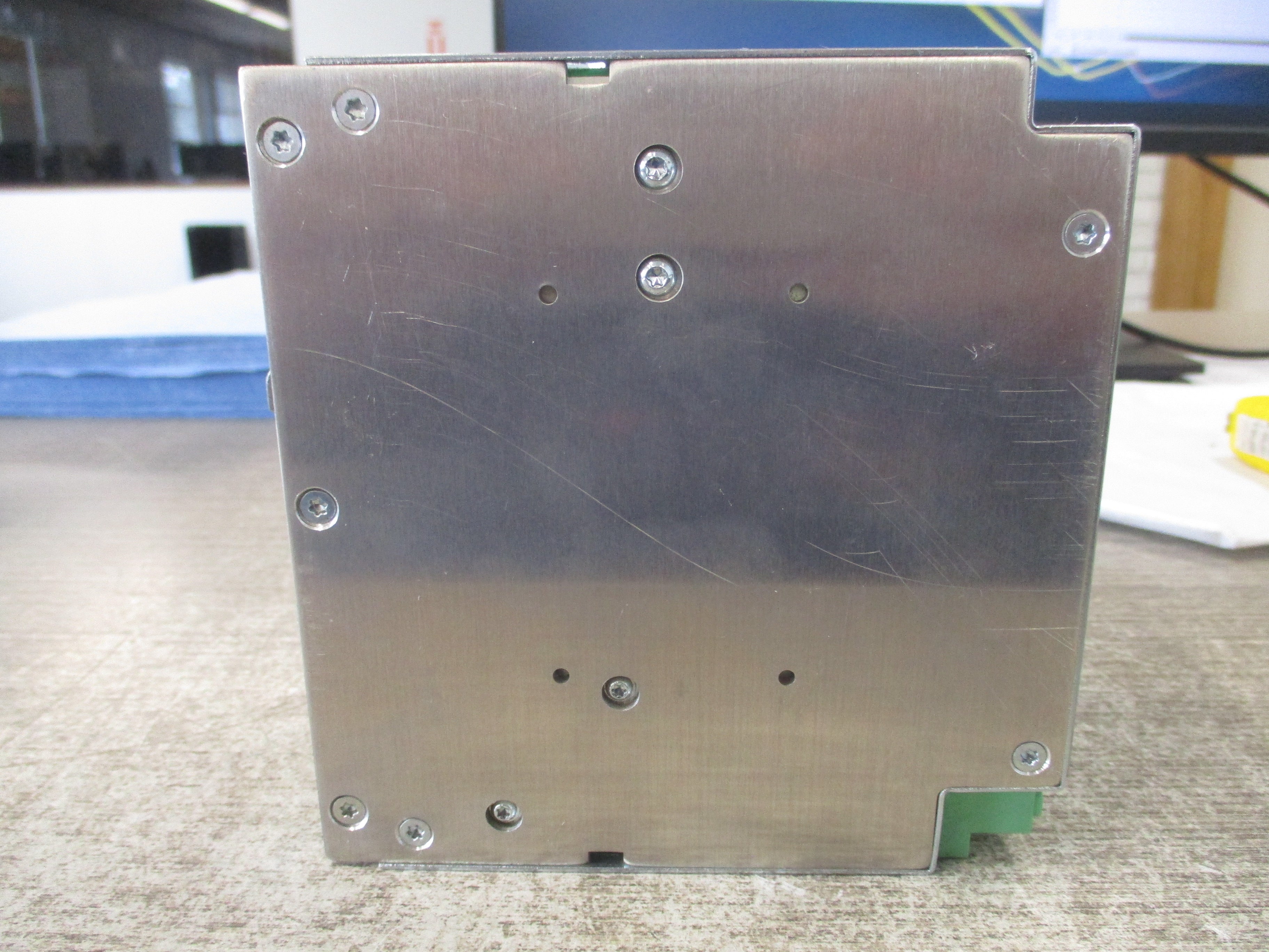 Phoenix Contact Power Supply 2866792 Rev.07 QUINT-PS/3AC/24DC/20 Input:3x400-500V / 50-60Hz / 3x1.6-1.3A Output: 24V / 20A (Boost 26A;  120A/12ms Used