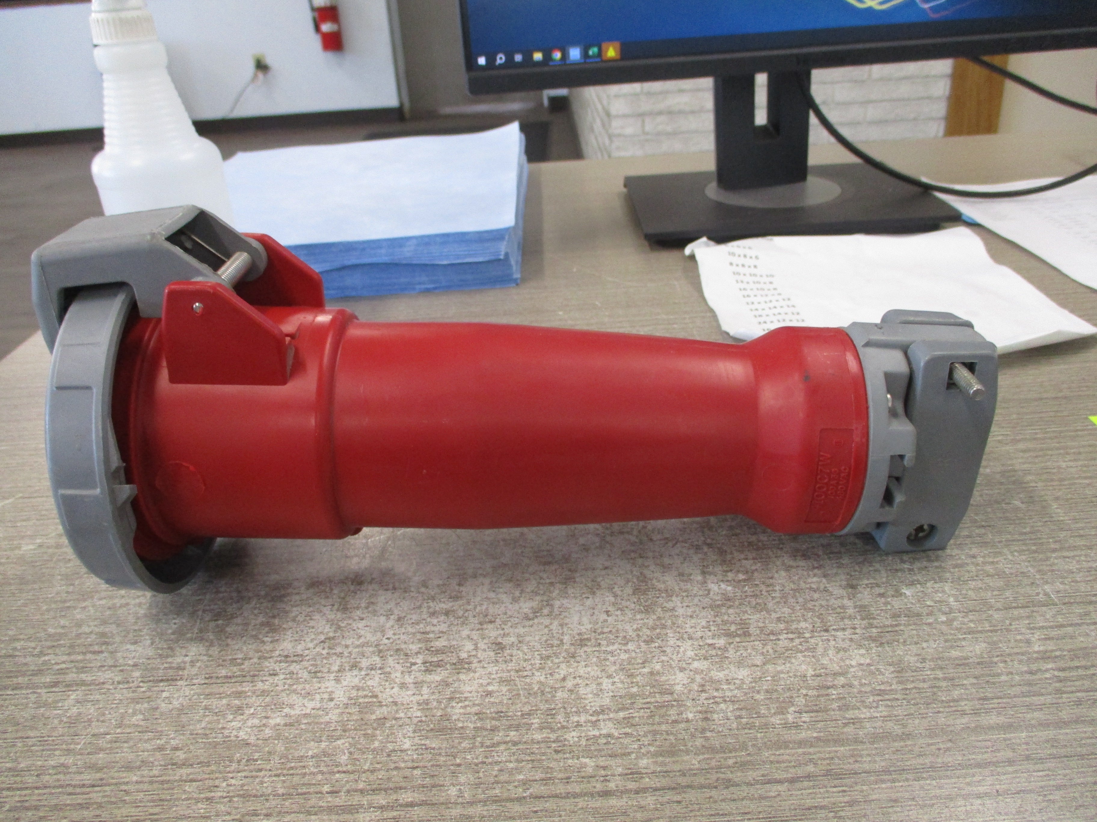 Hubbell Connector 4100C7W 100A 480V 3Ph Used