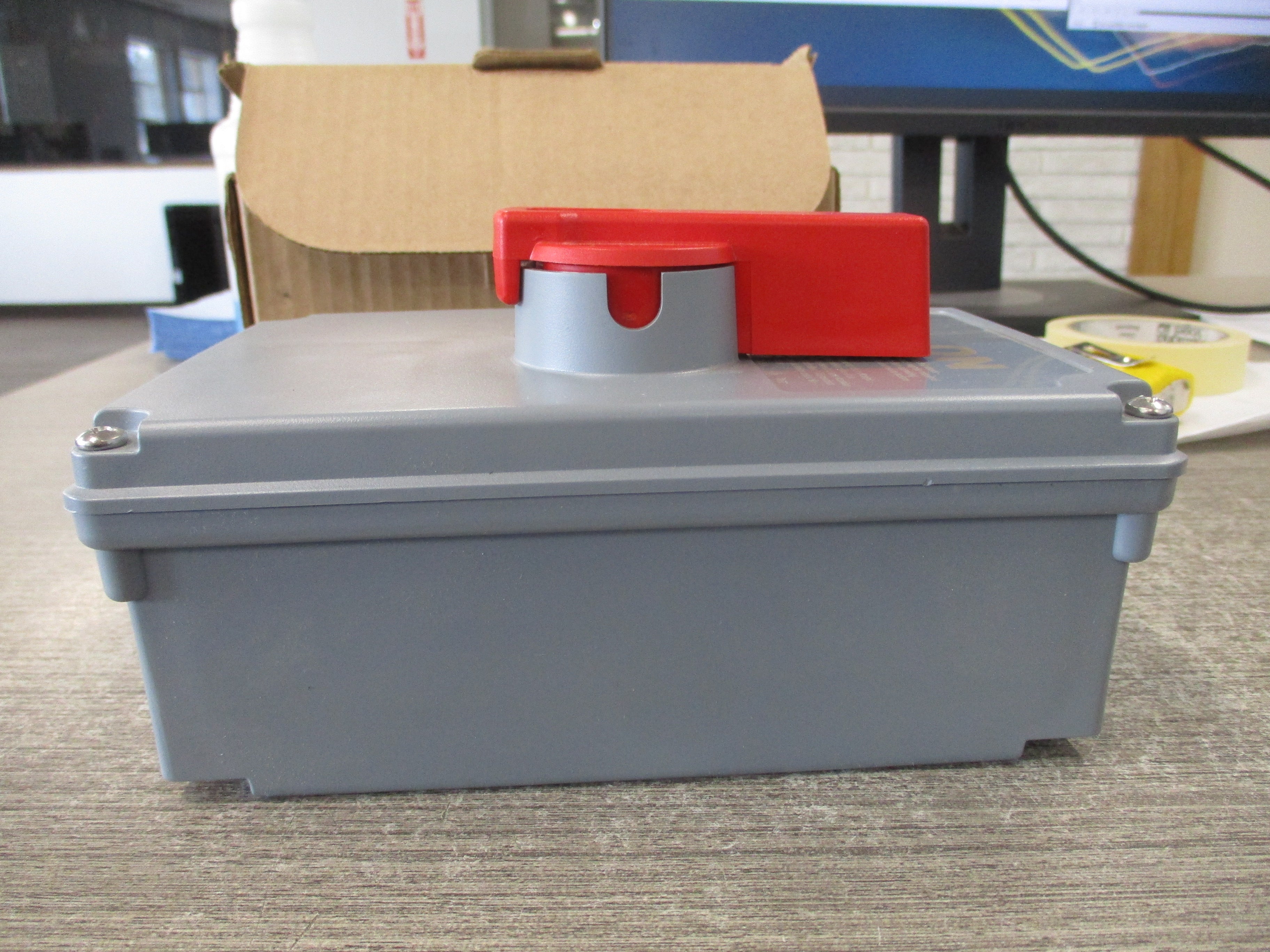 Hubbell Circuit-Lock Disconnect Switch HBLDS3 30A 600V Type 4X, 12K Enclosure New Surplus