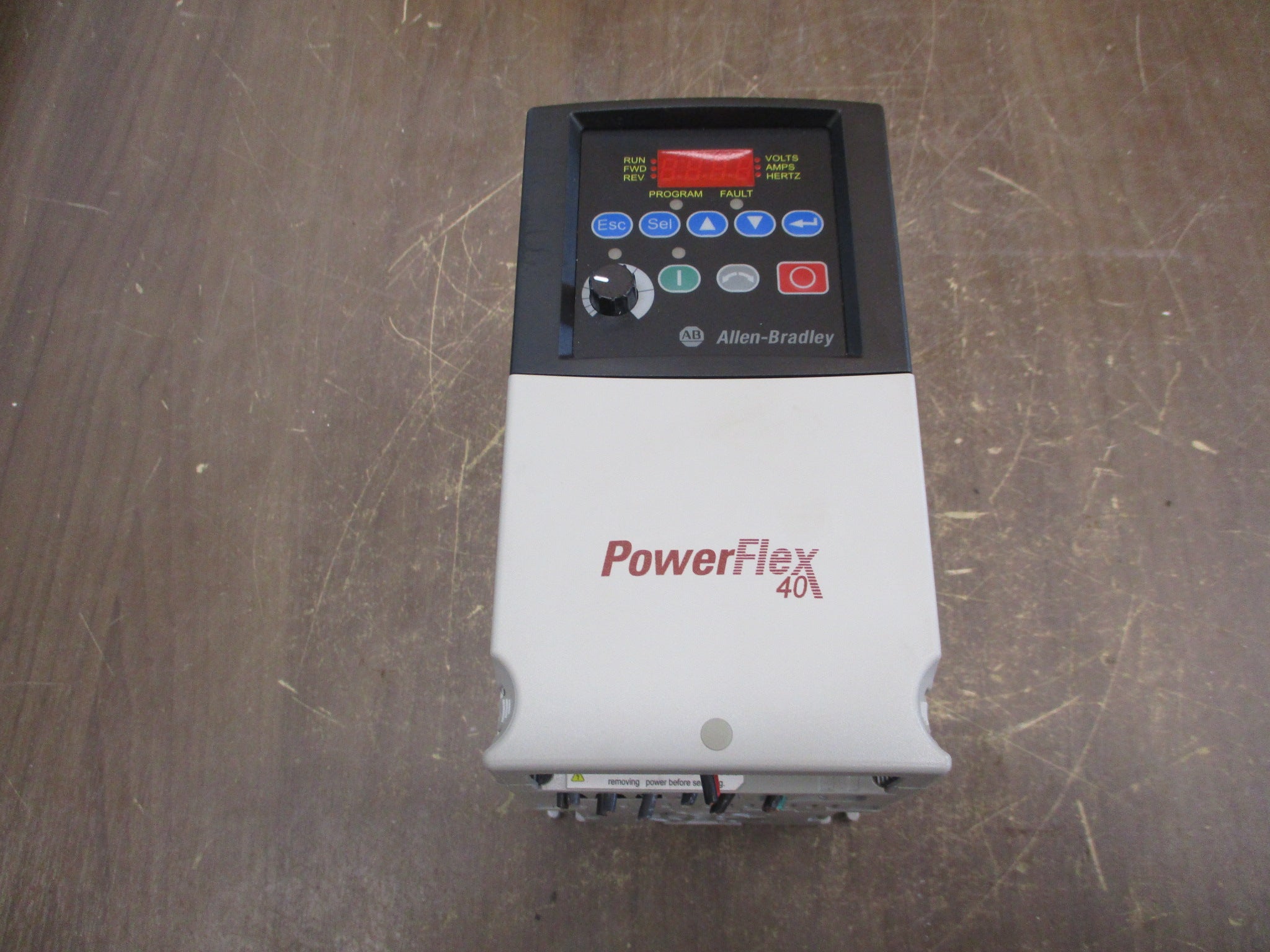 Allen-Bradley PowerFlex 40 AC Drive 22B-D6P0N104 3HP 3Ph Used