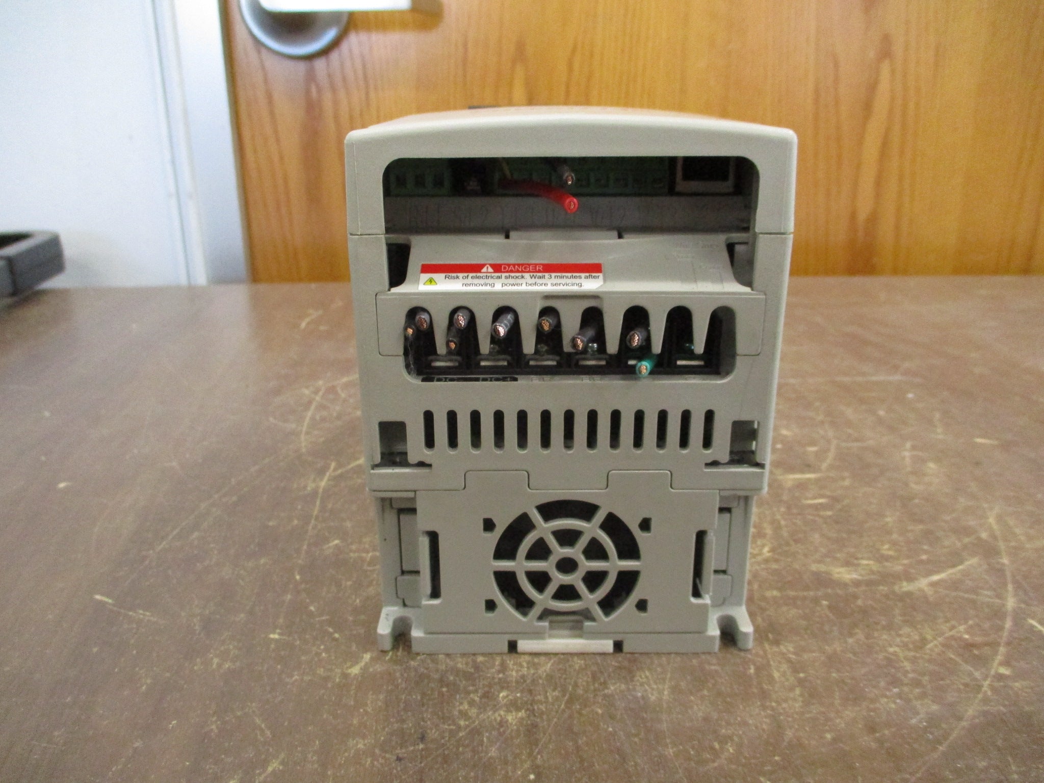 Allen-Bradley PowerFlex 40 AC Drive 22B-D6P0N104 3HP 3Ph Used