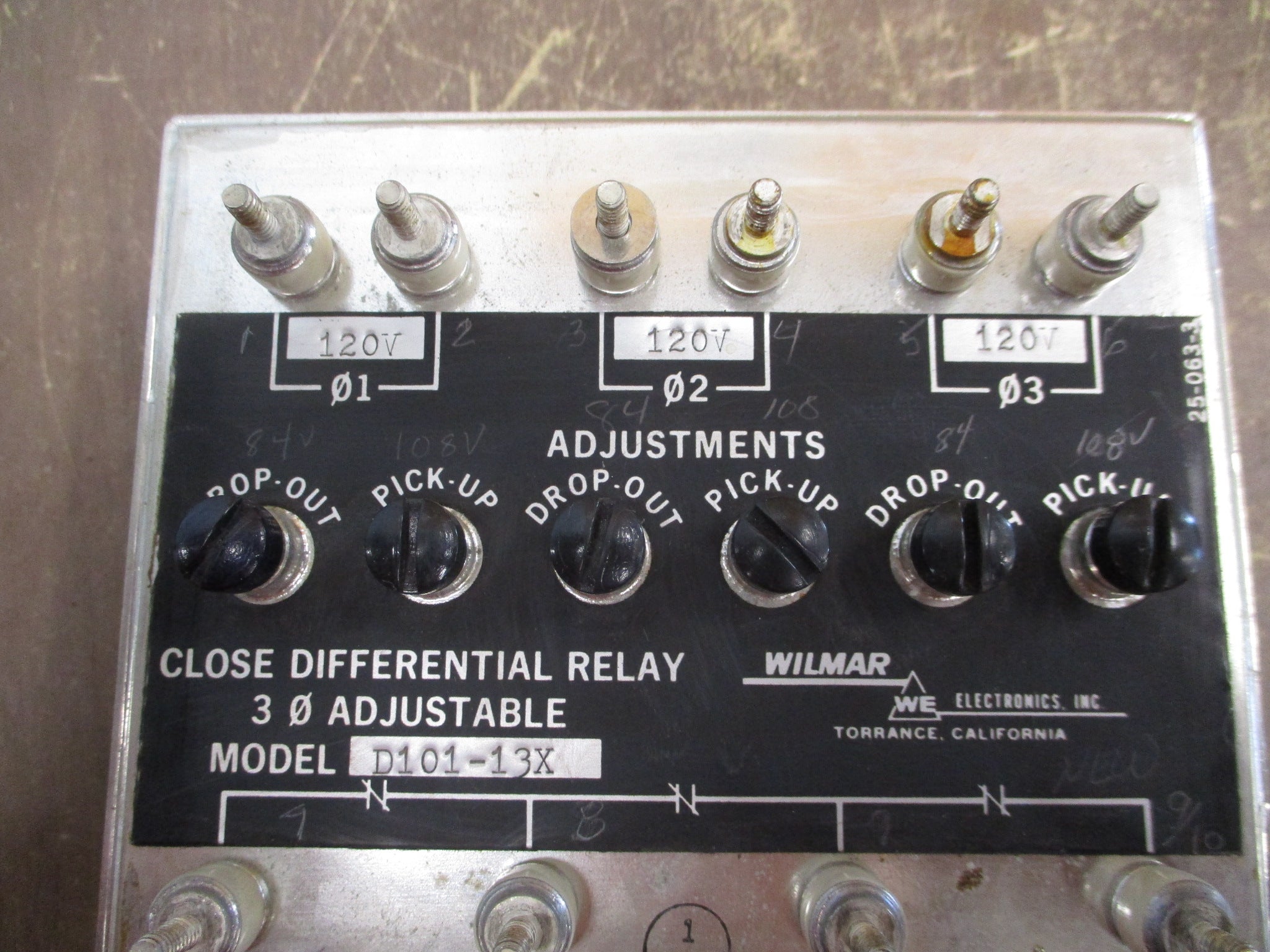 Wilmar Close Differential Relay D101-13X 120V 3Ph Used