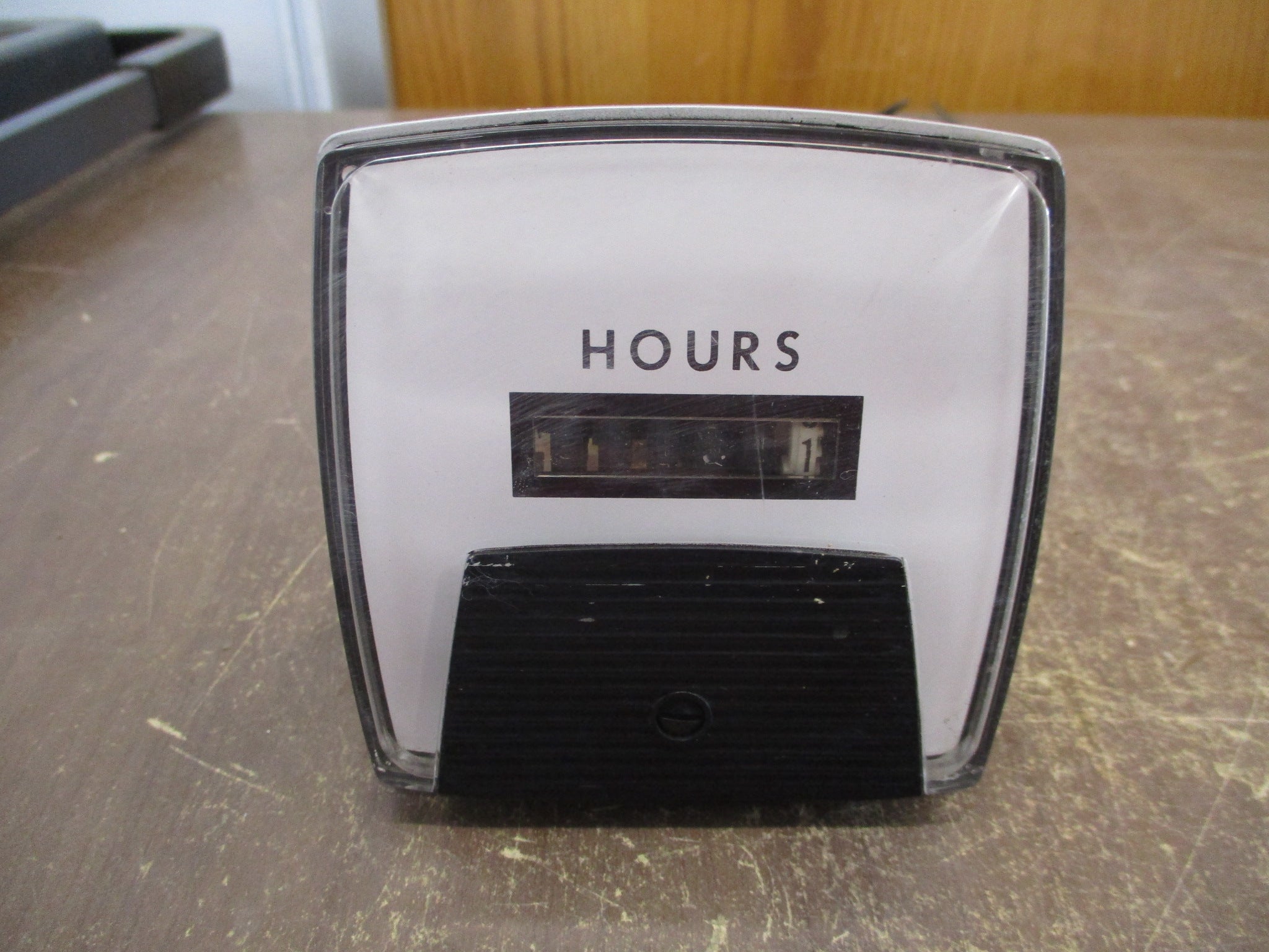 GE Hour Meter 50-240311AAAB1 120V 60Hz Used