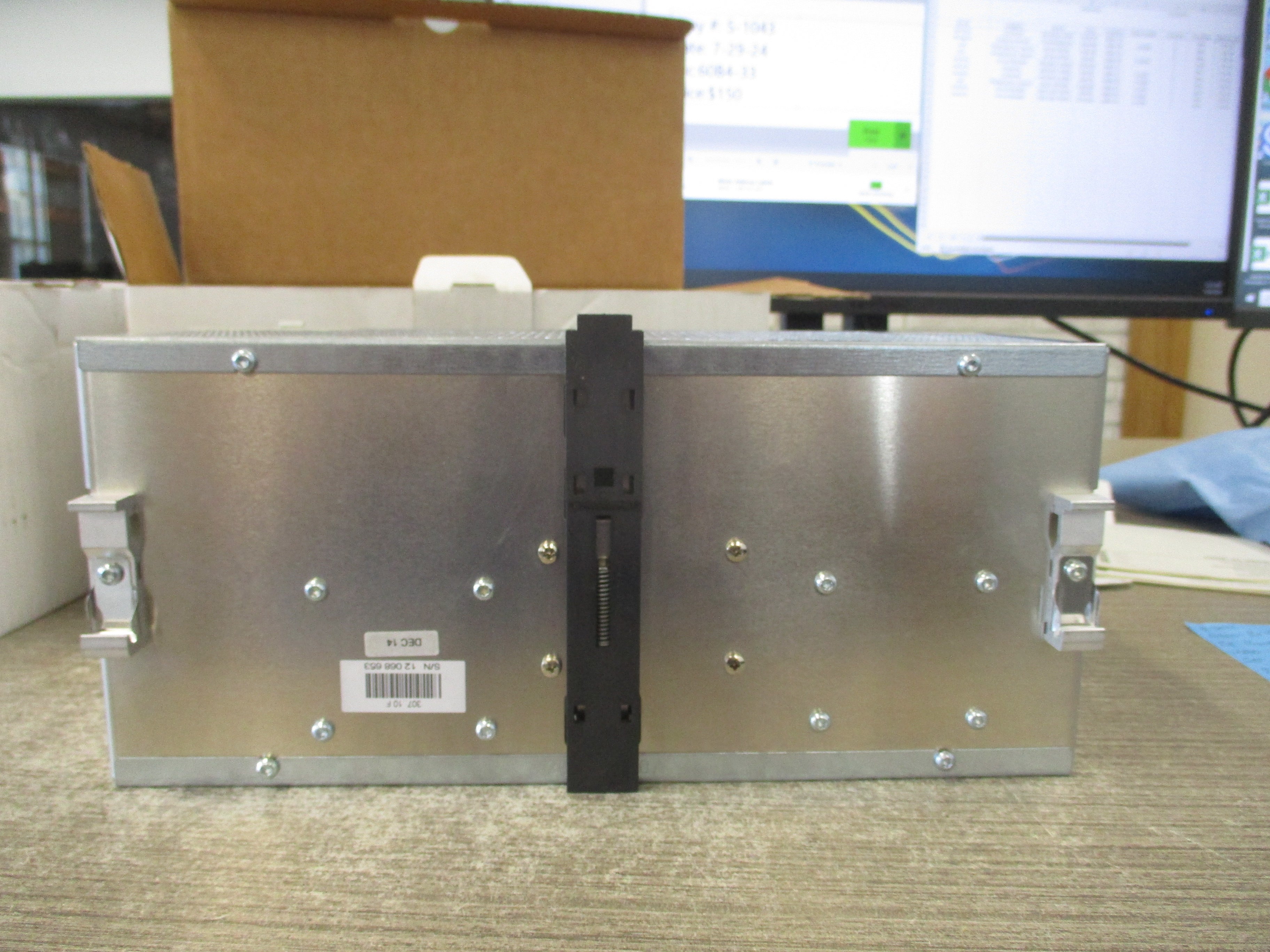 Allen-Bradley DC Power Supply 1606-XL960E-3 Ser. A 960W Input: 400-500VAC 3Ph Output: 24VDC 40A New Surplus