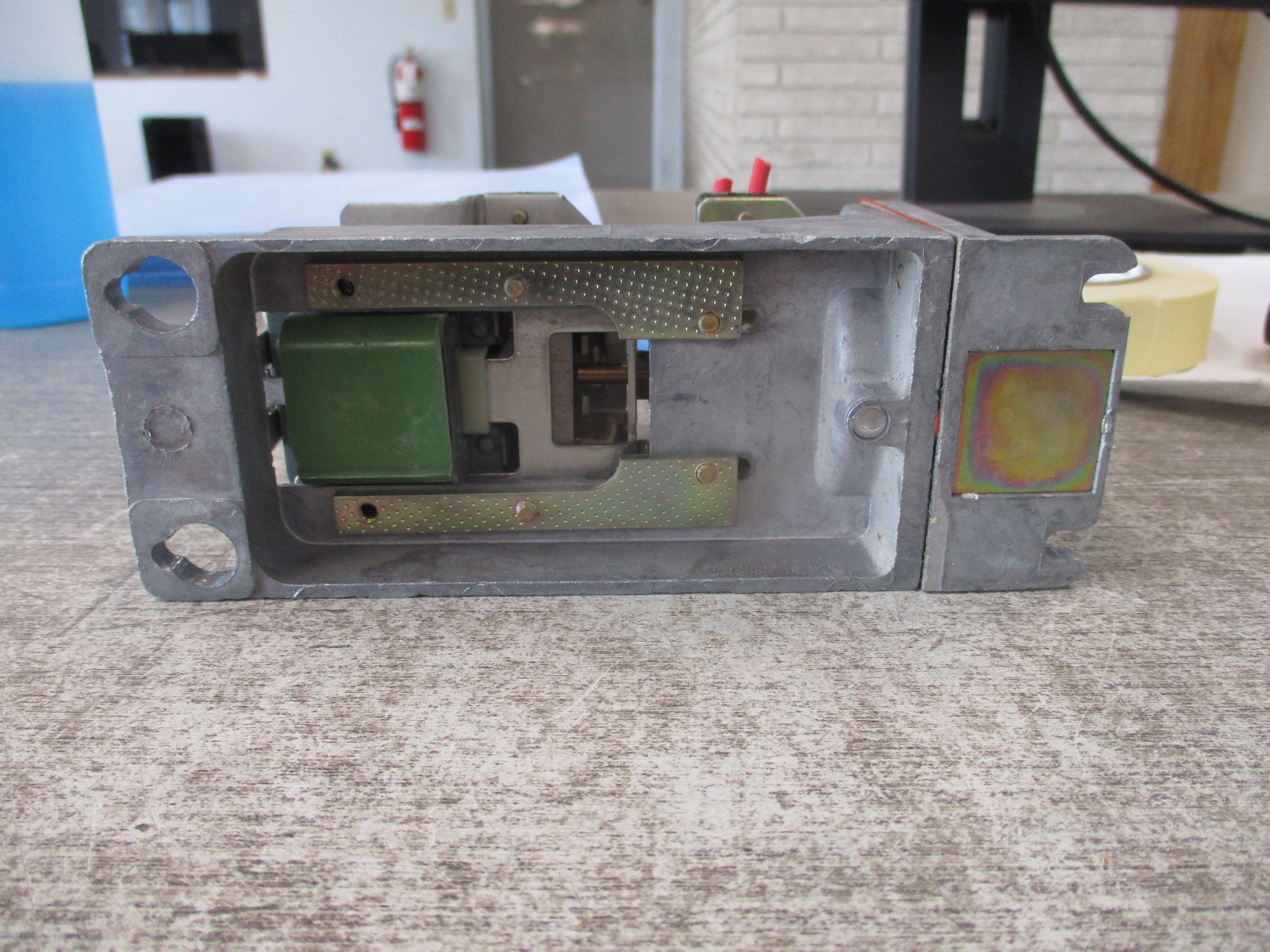 GE Time Delay Relay CR2820B111AA4 Ser. A 460V Coil Used