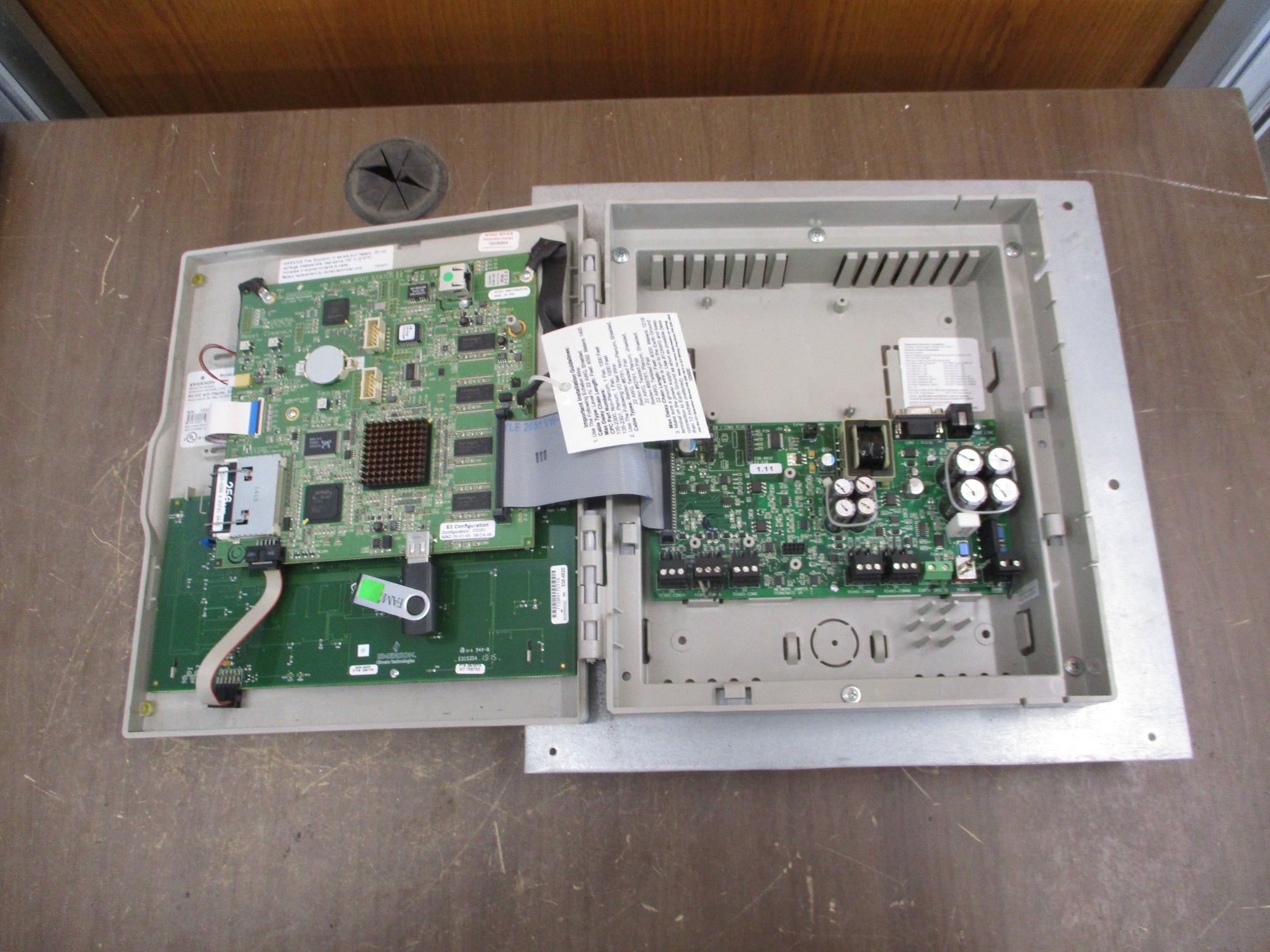 Emerson RX-400 Refrigeration Controller 845-1400 w/ Display 24VAC 50/60Hz Used