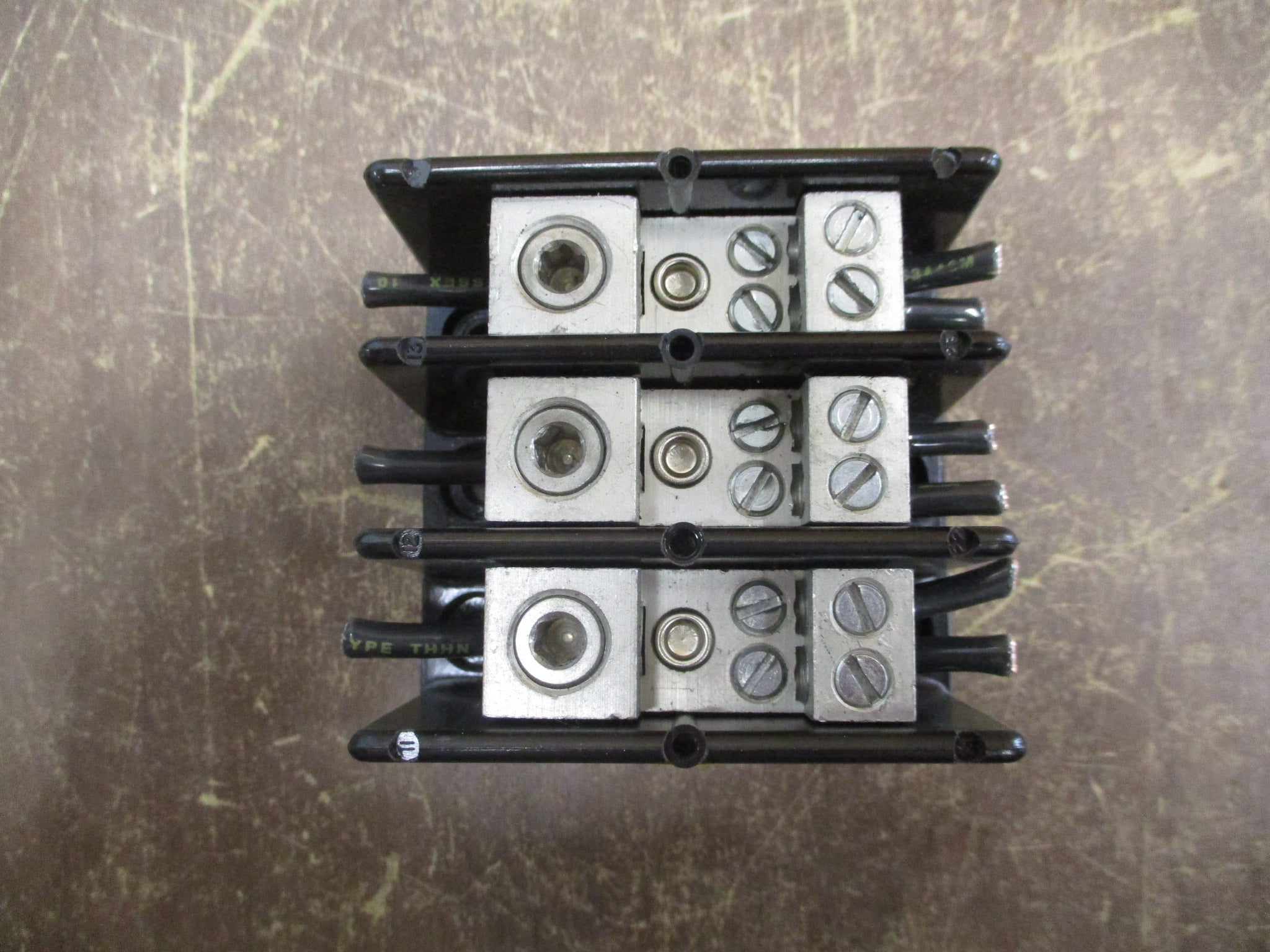 Buss Power Distribution Block 16220-3 175A 600V 3P Line: 2/0-14 Used
