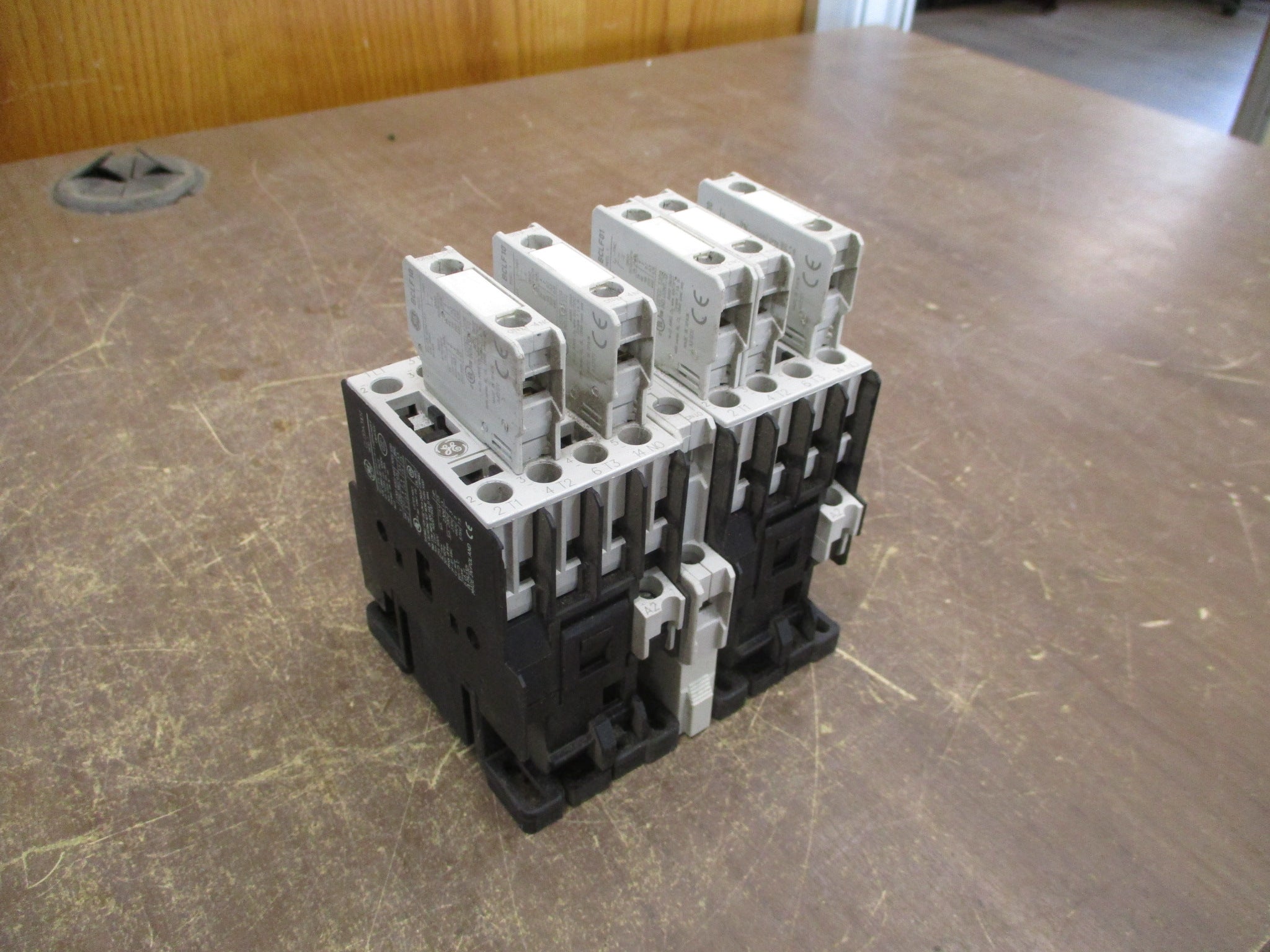 GE Reversing Contactor CL00A310T 120V Coil 25A 600V (5) Aux Contacts Used