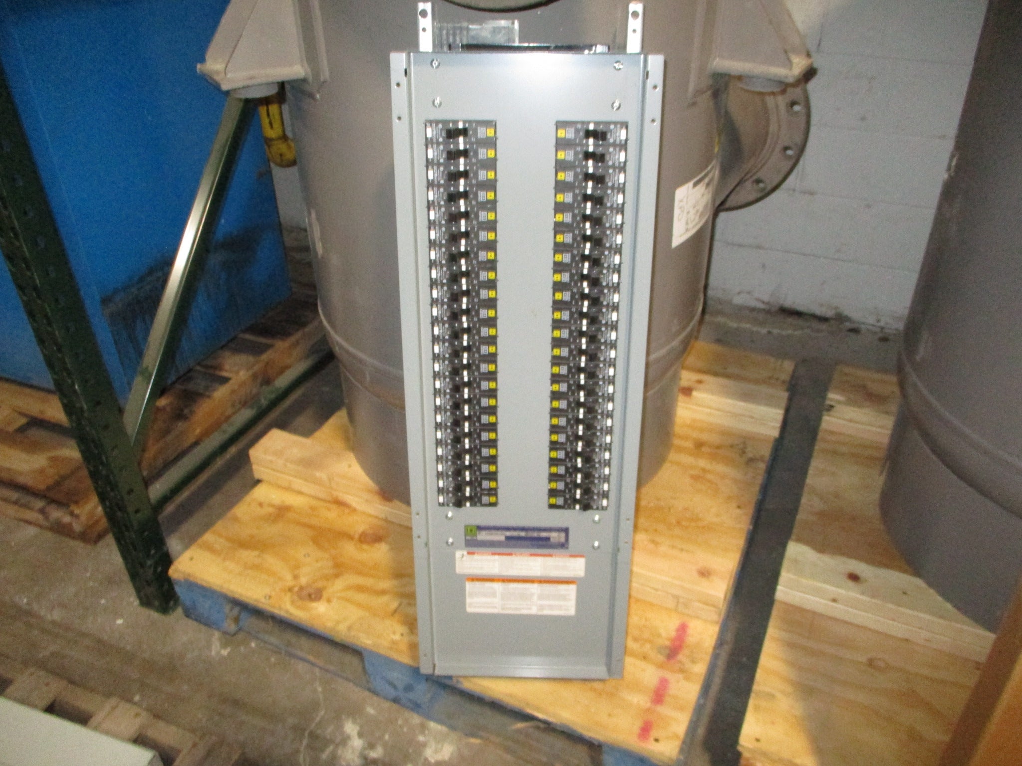 Square D NF Panelboard Interior 12359053890160001 Ser. E1 200A 480Y/277V 3Ph