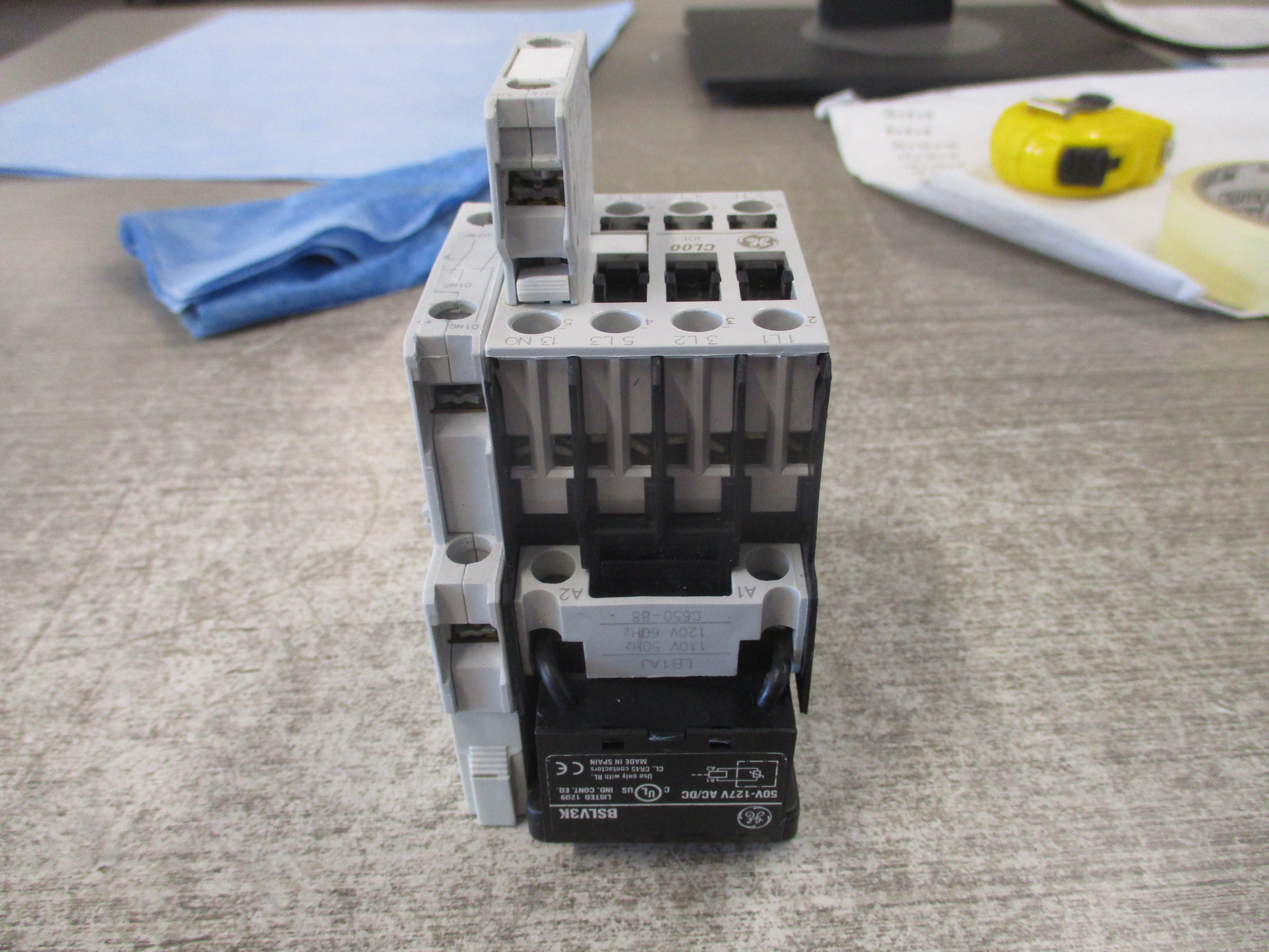 GE Contactor CL00A310T 120V Coil 25A 600V (1) Aux Contact W/Coupler Used