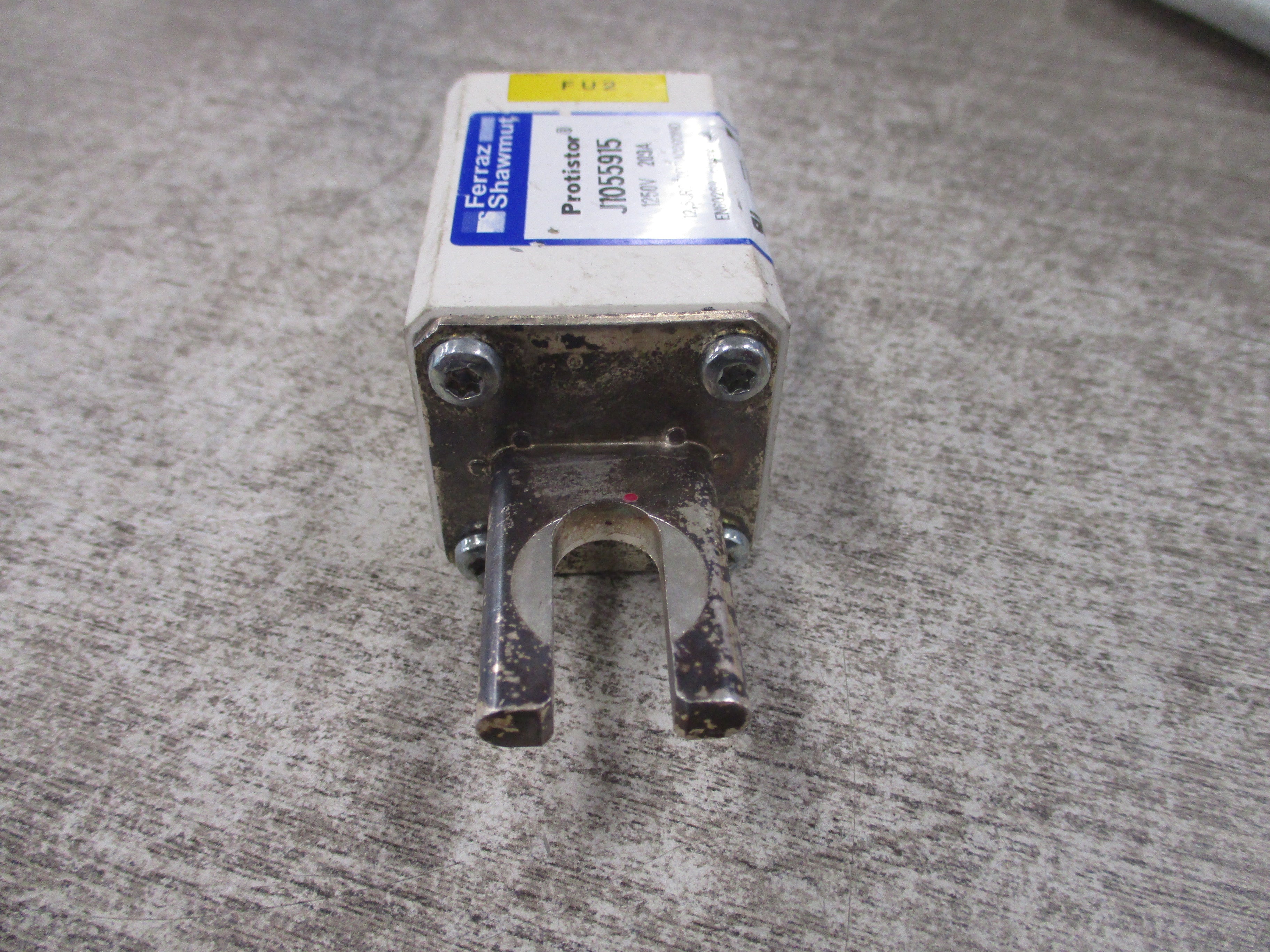 Ferraz Shawmut Protistor Fuse J1055915 200A 1250V Used