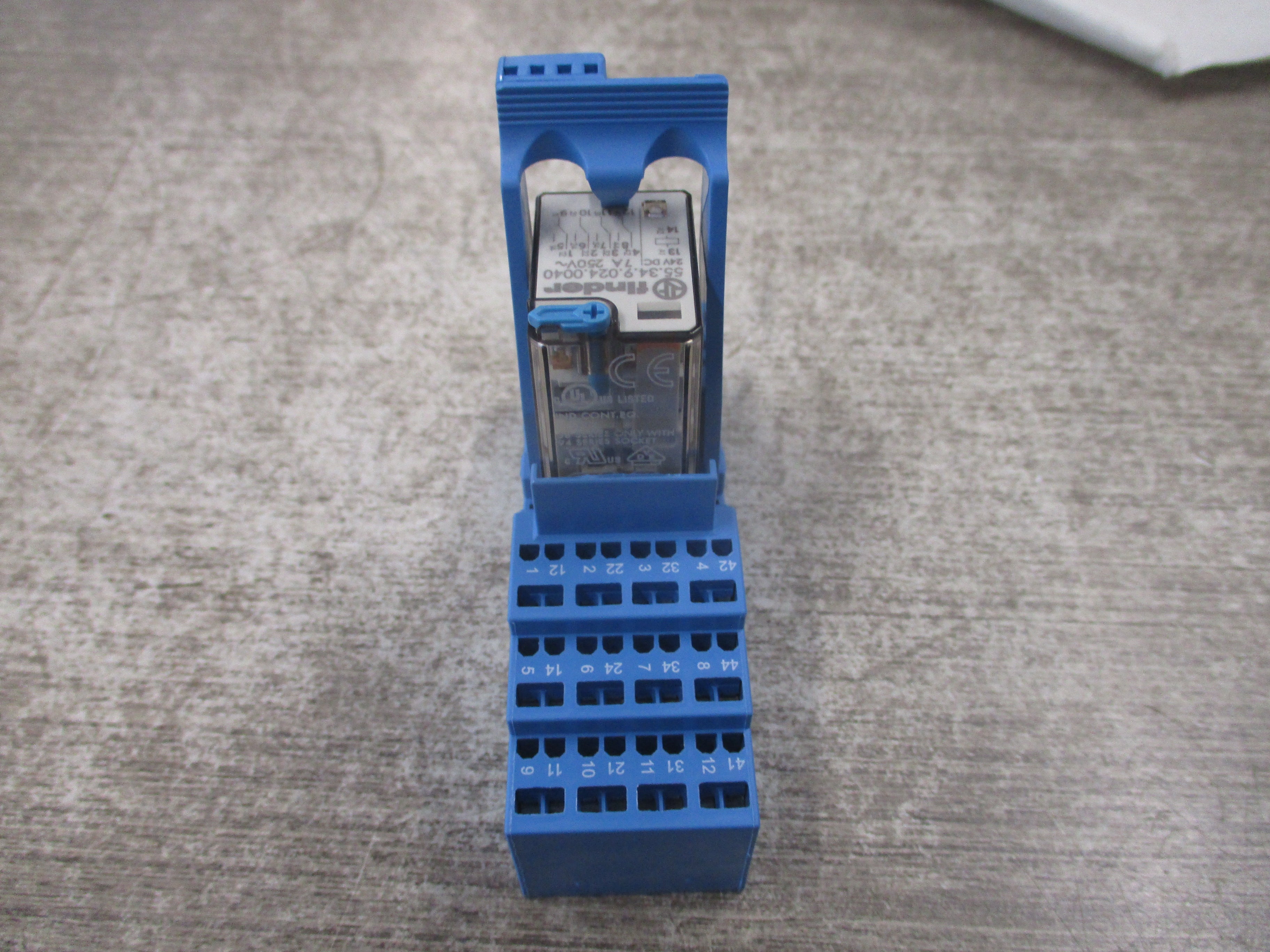 Finder Relay 55.34.9.024.0040 24VDC Coil W/Base Used