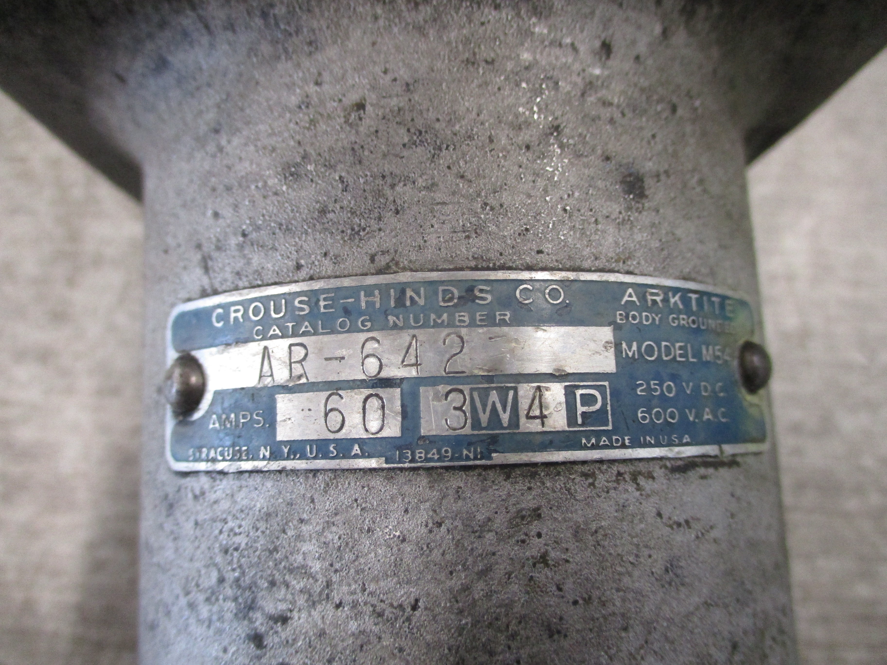 Crouse-Hinds Arktite Receptacle AR-642 60A 600V 3W 4P W/Base Used