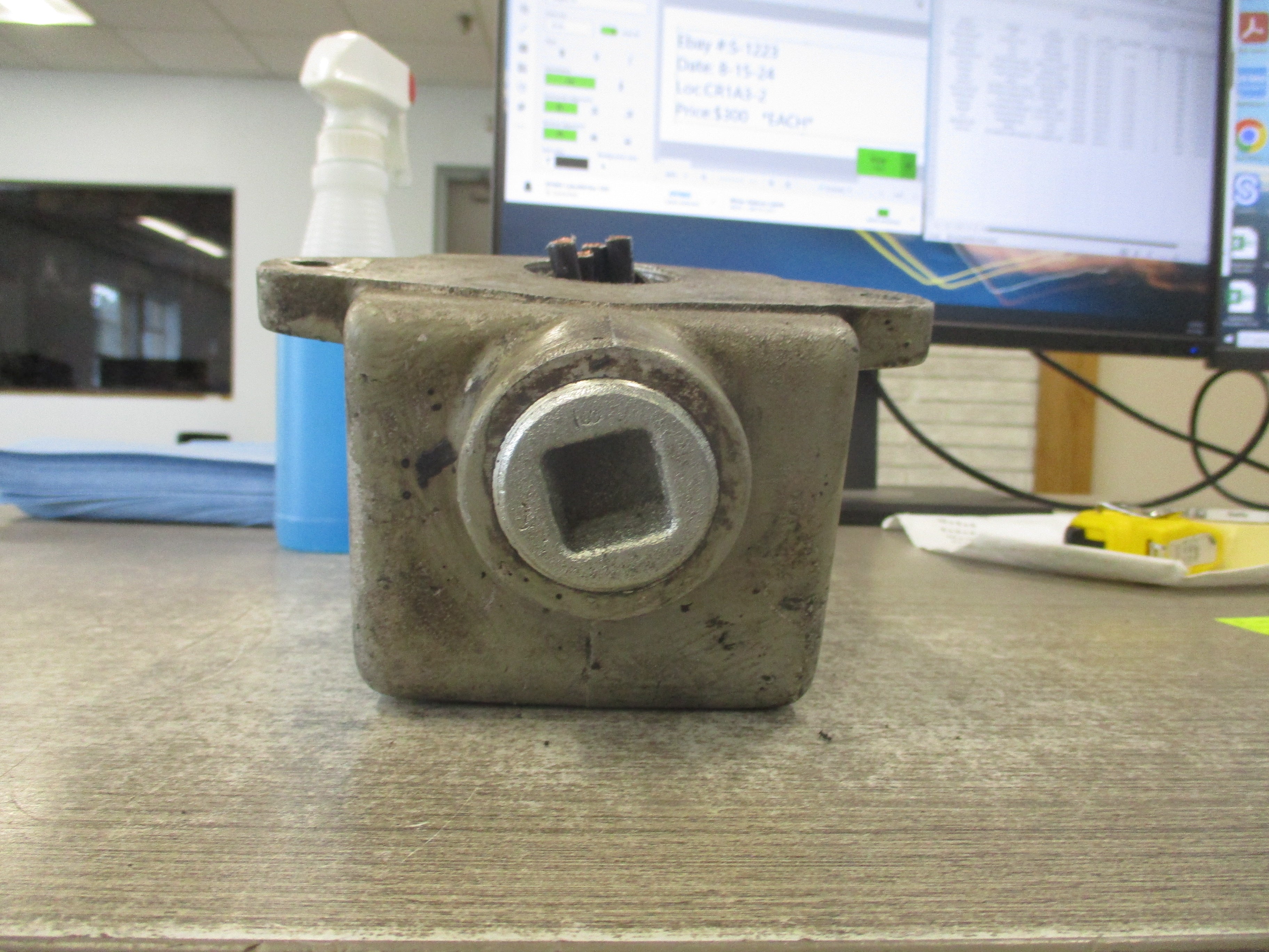 Crouse-Hinds Arktite Receptacle AR-642 60A 600V 3W 4P W/Base Used