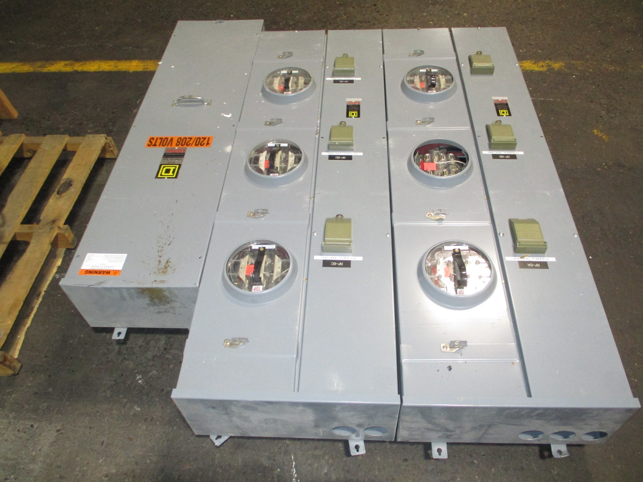 Square D 3R EZM Meter Center w/ Terminal Box EZM743200R / EZM4800TBR Used