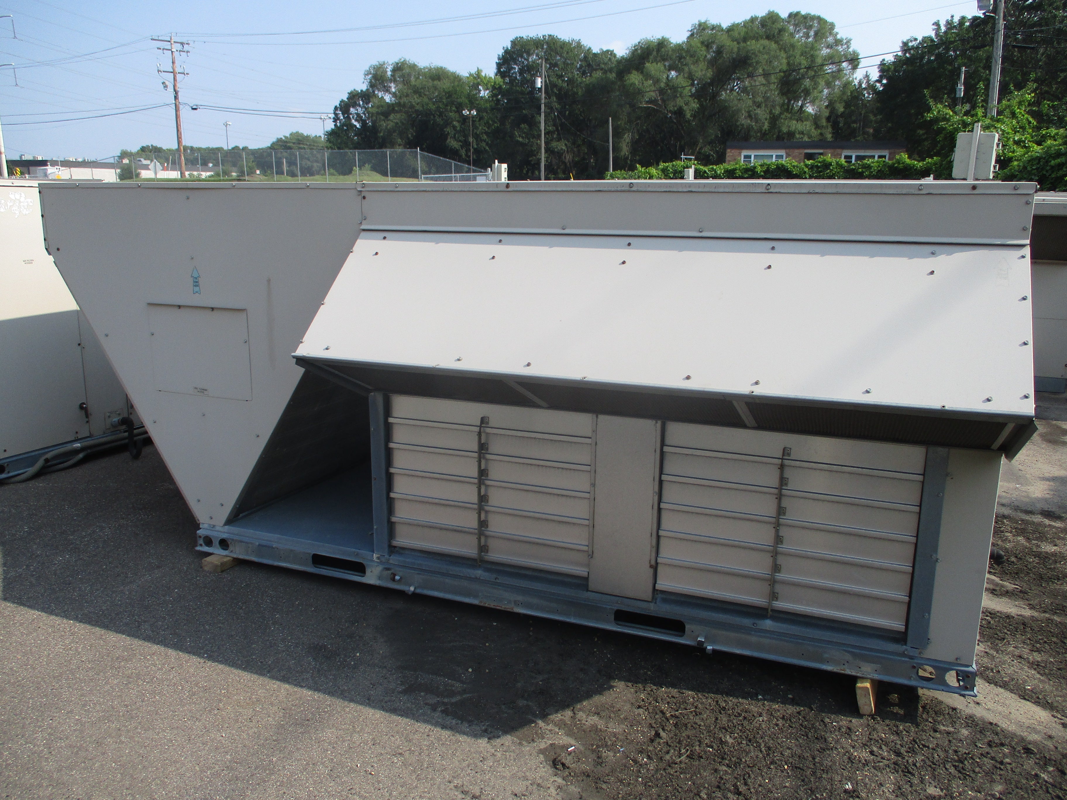 Lennox Rooftop Unit LLC156H4BN1G 12.5 Ton 115V 46 KW R410A 2009 MFD Electric * No Heat * Used