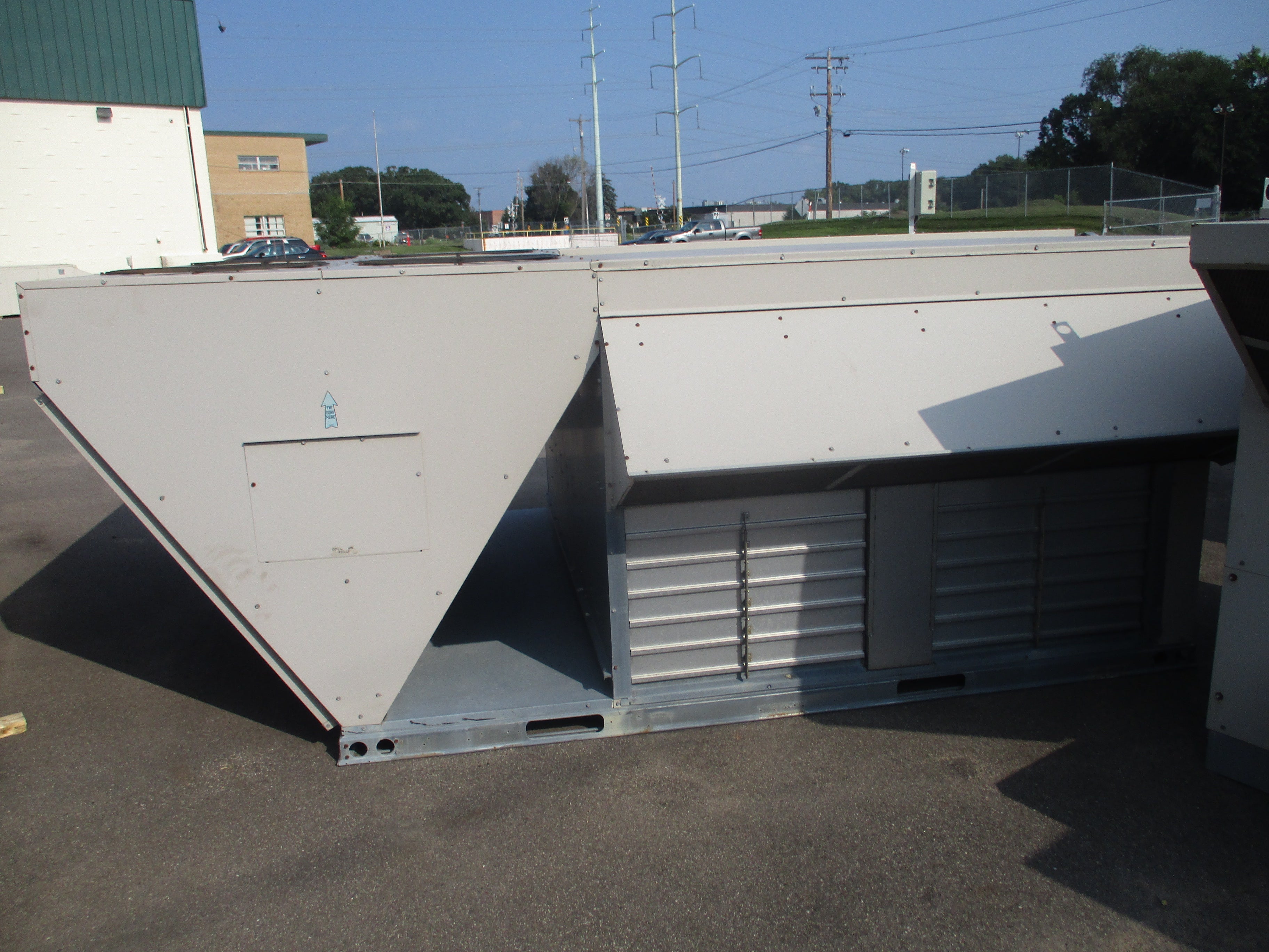 Lennox Rooftop Unit LLC156H4BN1G 12.5 Ton 115V 46 KW R410A 2009 MFD Electric * No Heat * Used