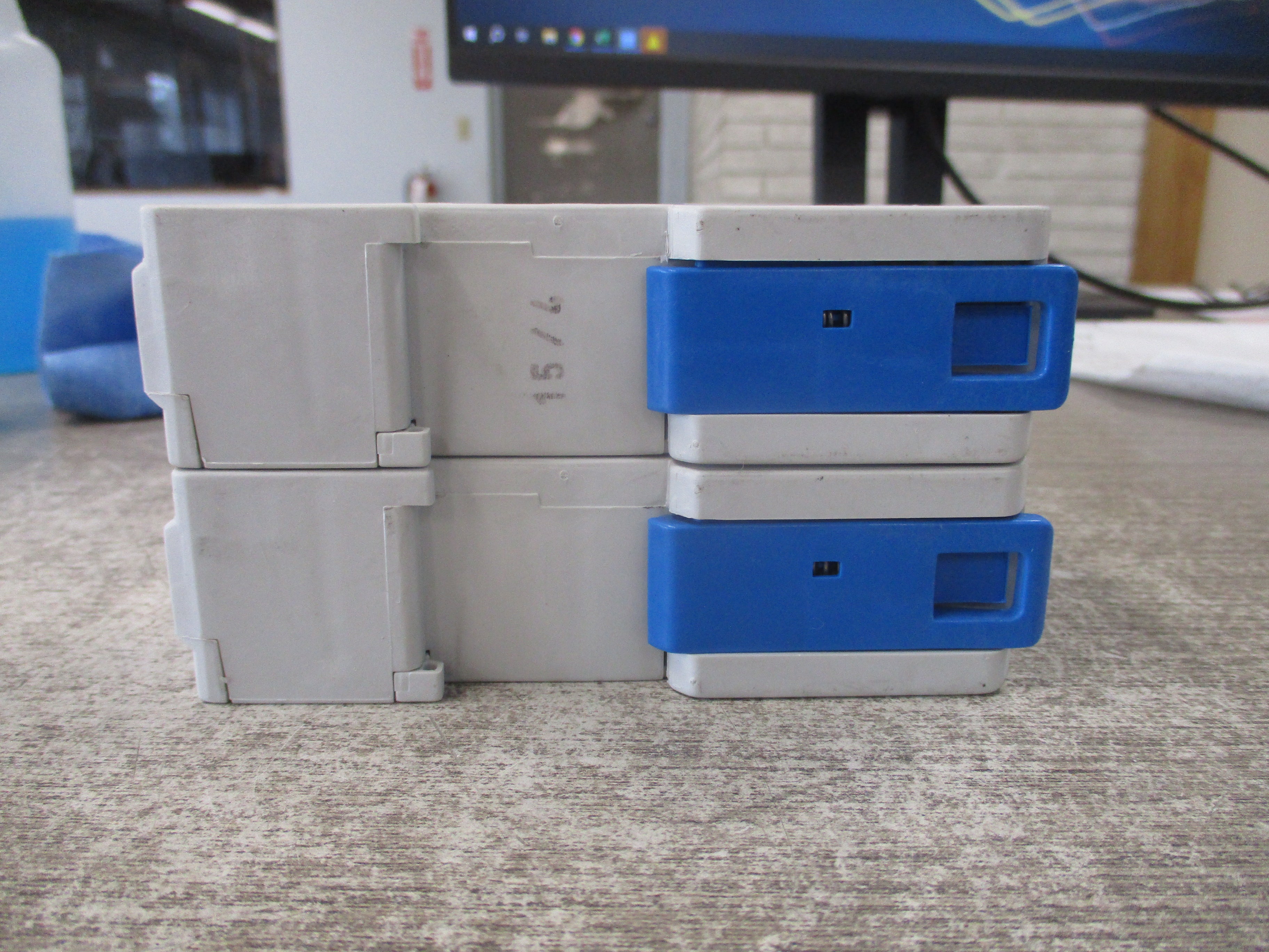 Ferraz Shawmut Ultrasafe Fuse Holder US222 125A 750V 2P Used