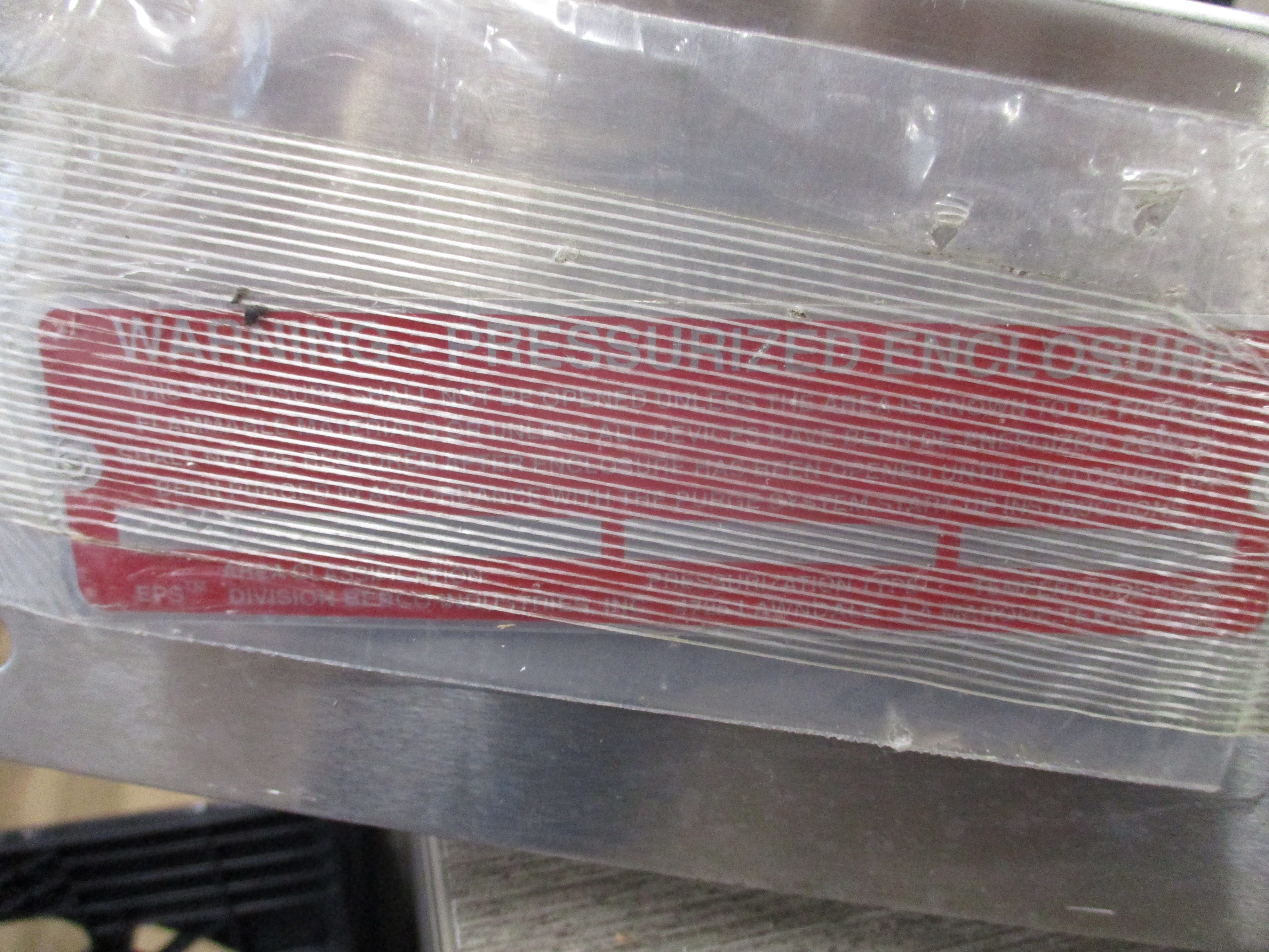 PepperL + Fuchs Type X Rapid Exchange Purge System 2002-STD-CI Used