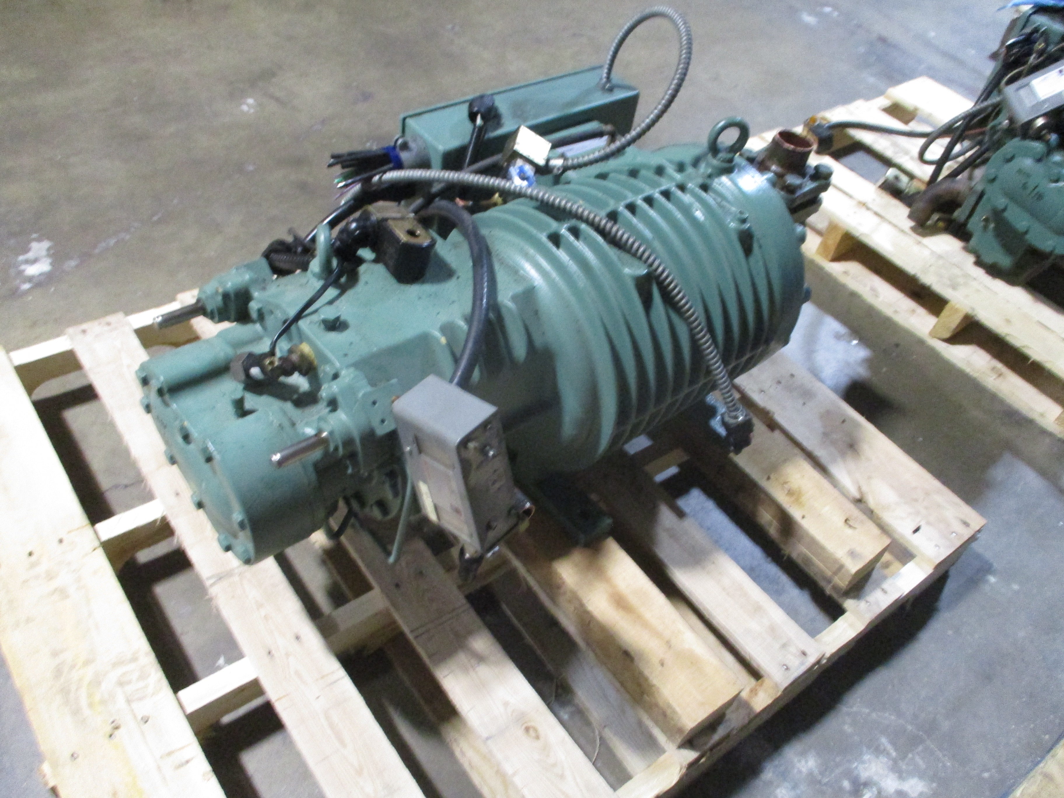 Bitzer Semi-Hermetic Screw Compressor HSK6461-60-4PU 440-480V 60Hz 3500RPM 7020
