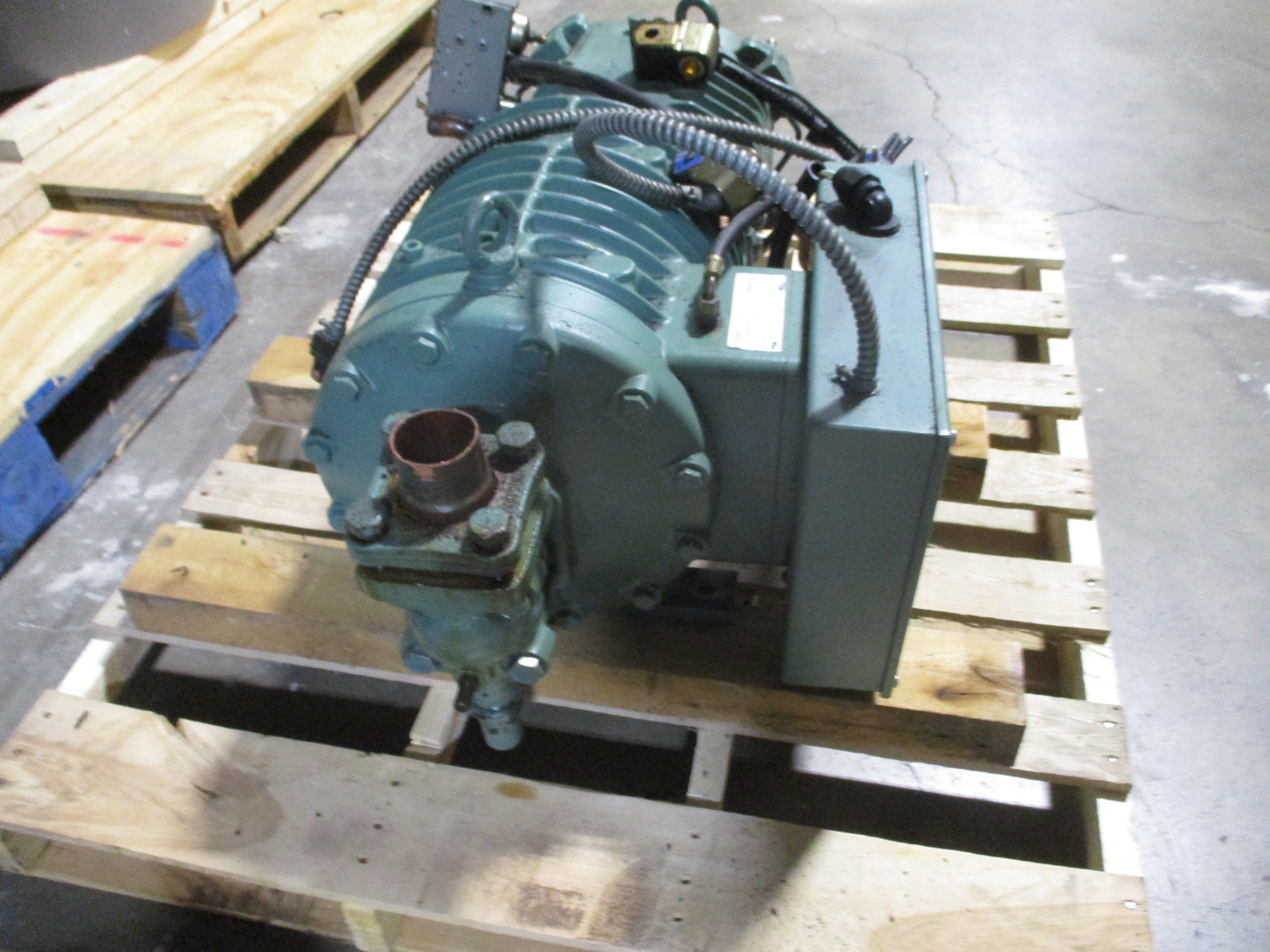 Bitzer Semi-Hermetic Screw Compressor HSK6461-60-4PU 440-480V 60Hz 3500RPM 7020