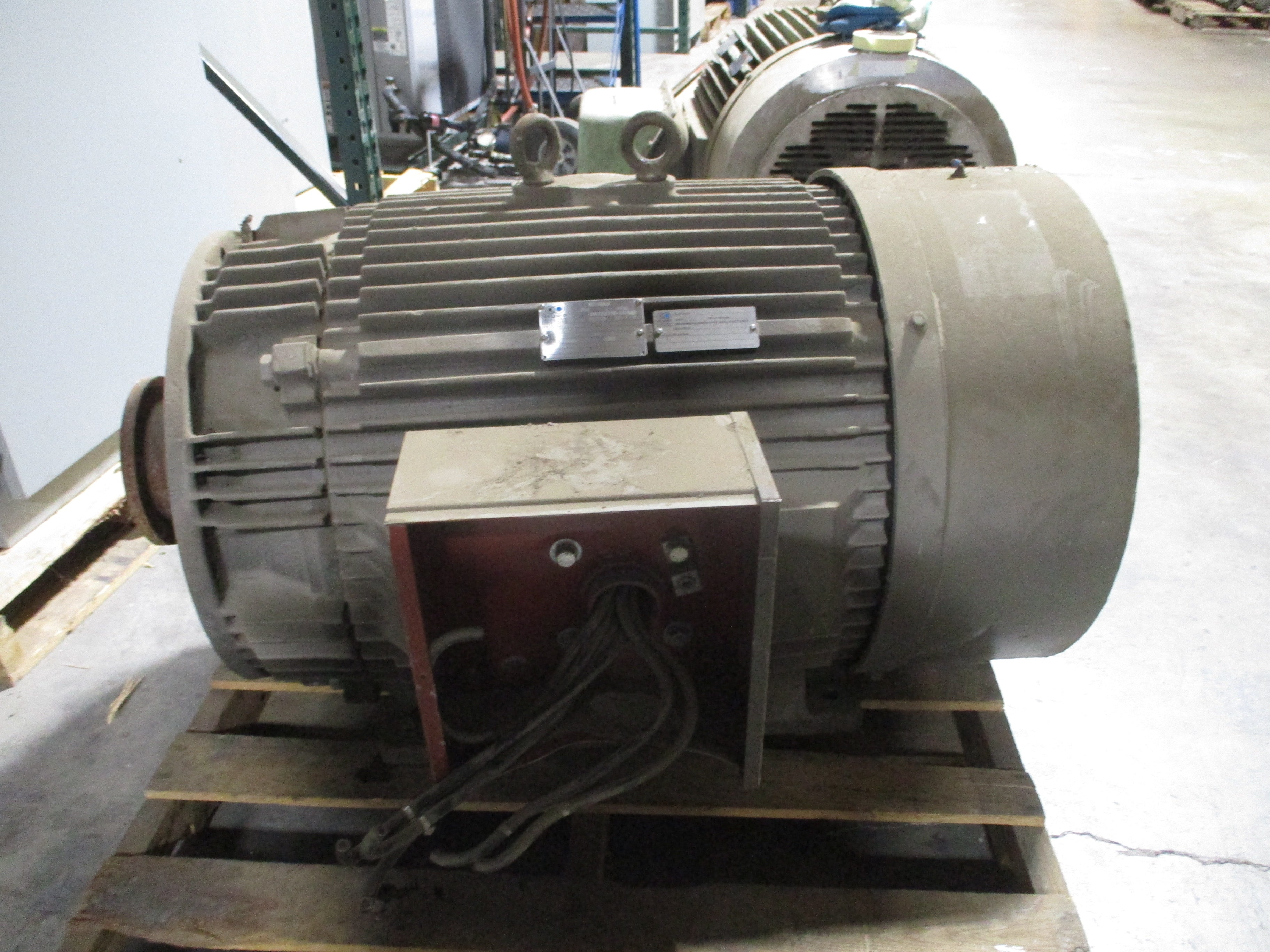 Reliance Motor 1MA497966-G9-NG 250HP 460V 1800RPM 278A Frame: 447SD Used