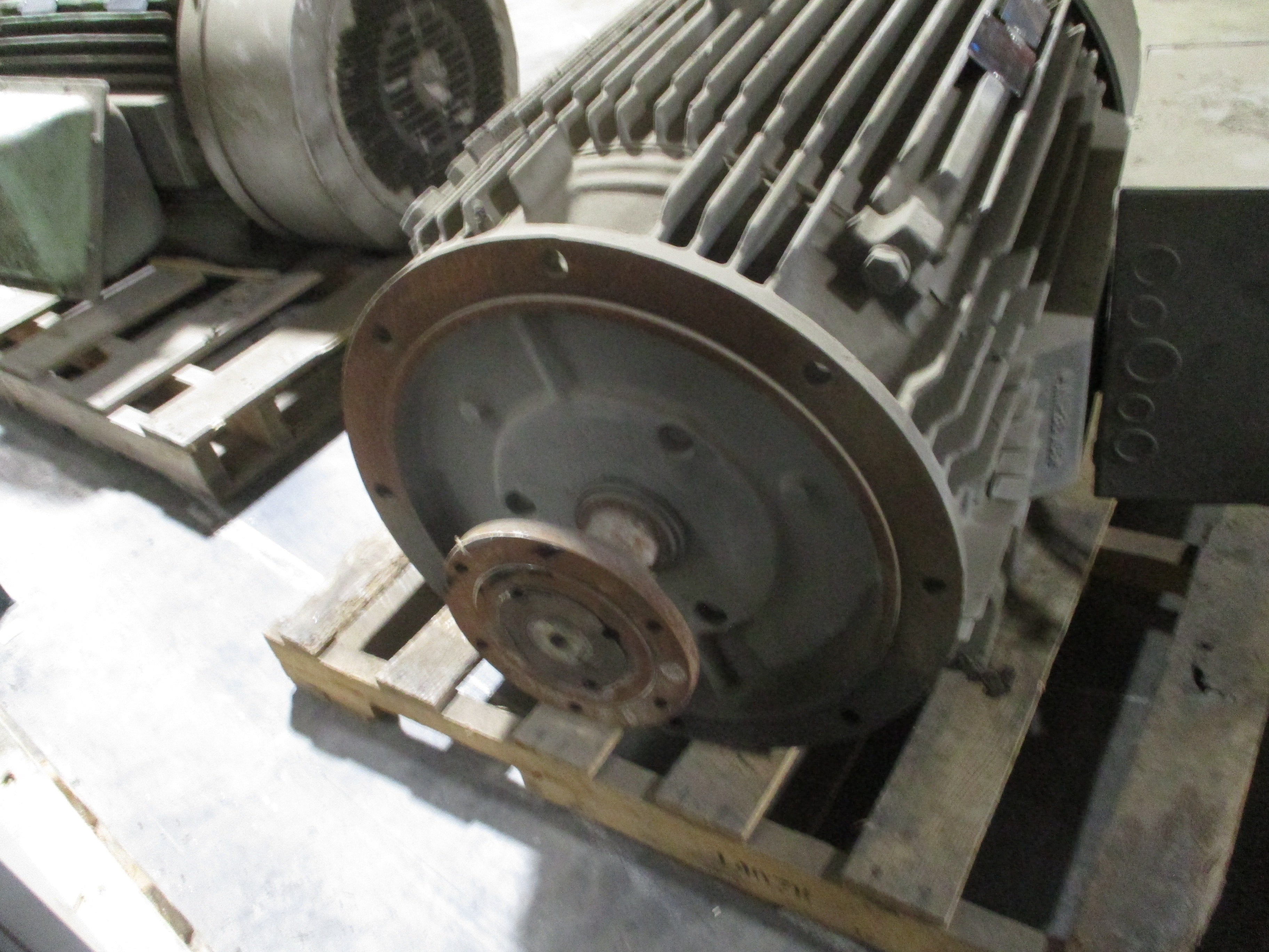Reliance Motor 1MA497966-G9-NG 250HP 460V 1800RPM 278A Frame: 447SD Used