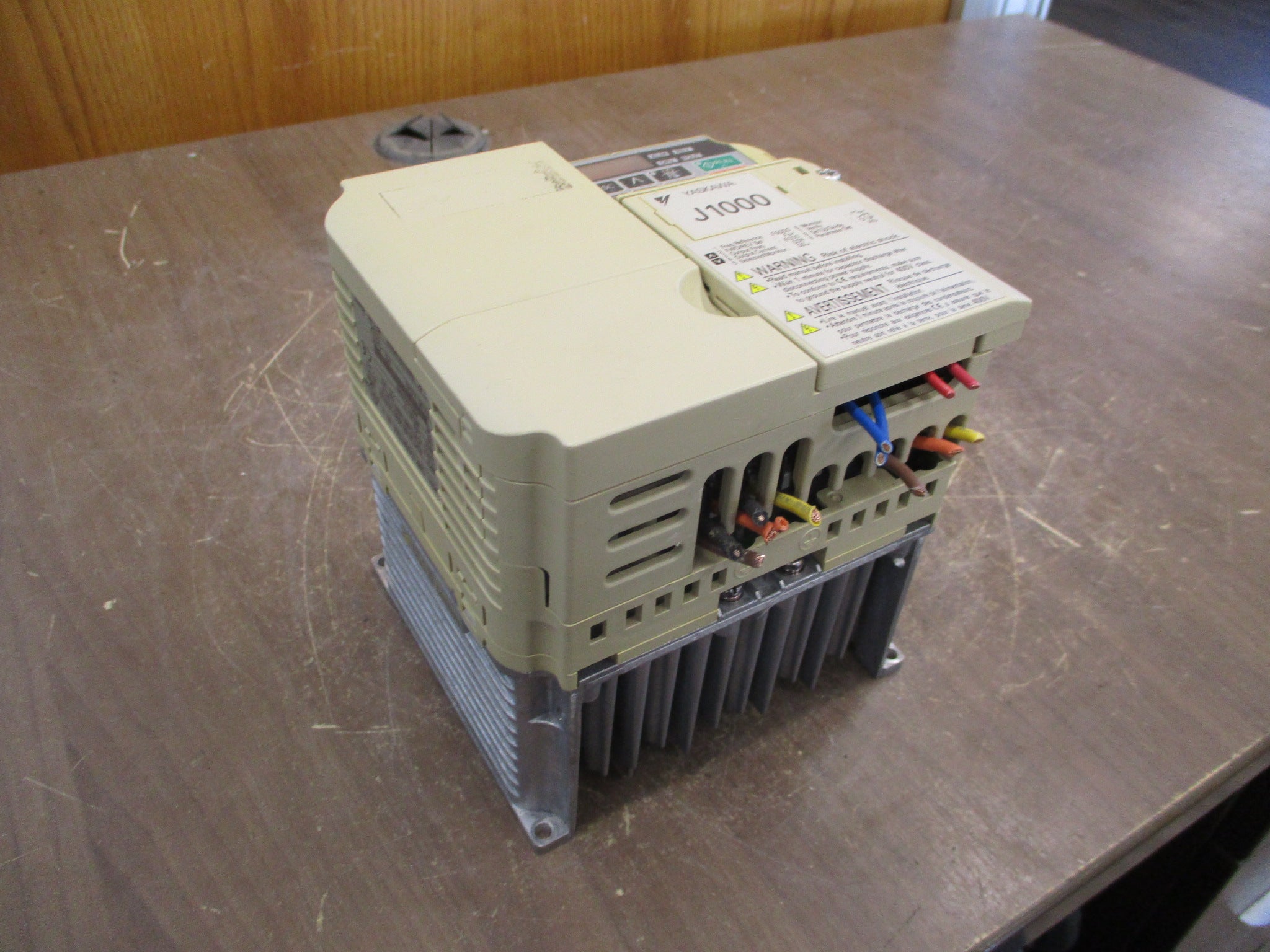 Yaskawa J1000 AC Drive CIMR-JU4A0011BAA 7.5HP 3Ph Used