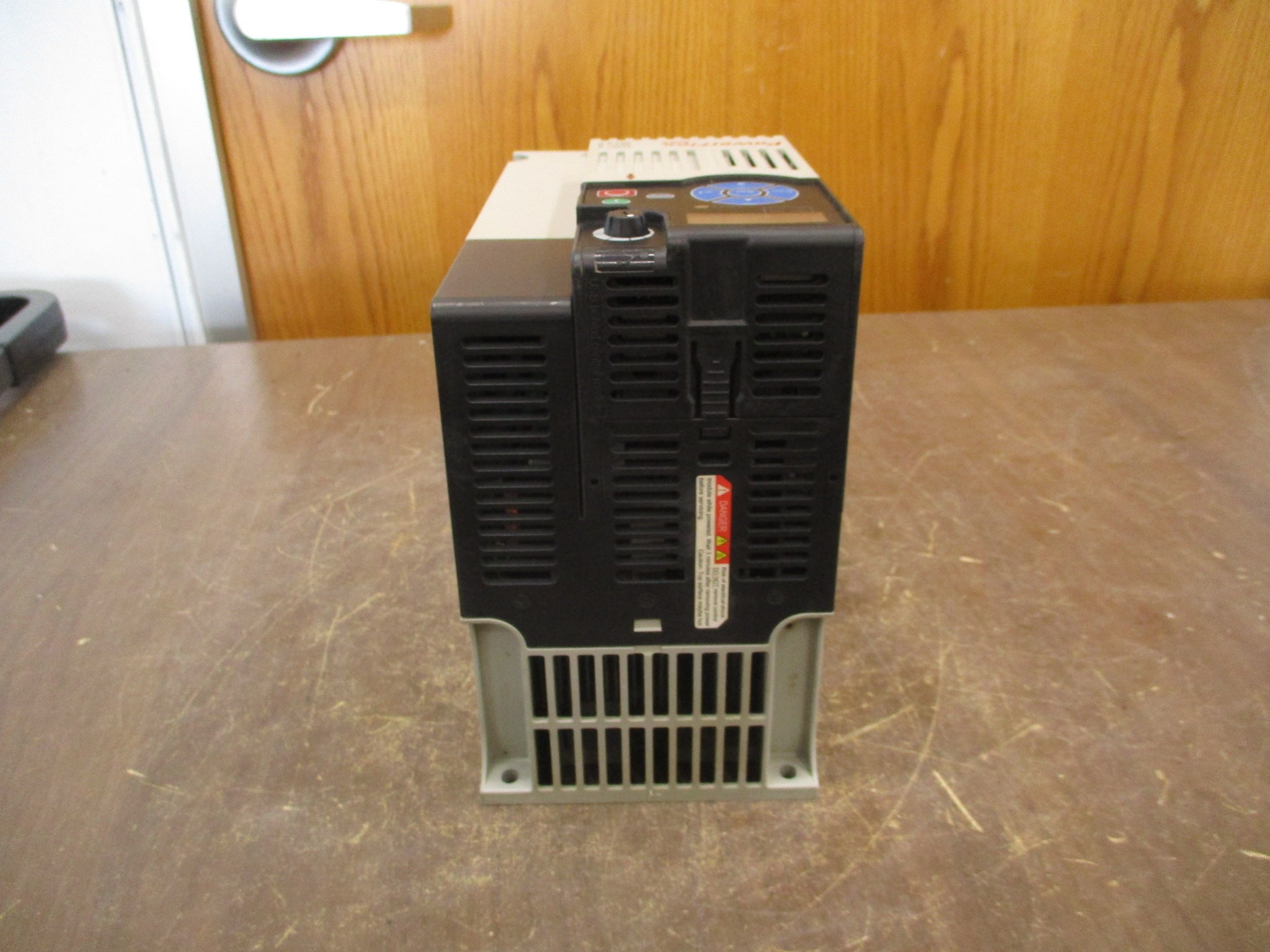 Allen-Bradley PowerFlex 525 AC Drive 25B-D013N104 7.5HP 3Ph Used