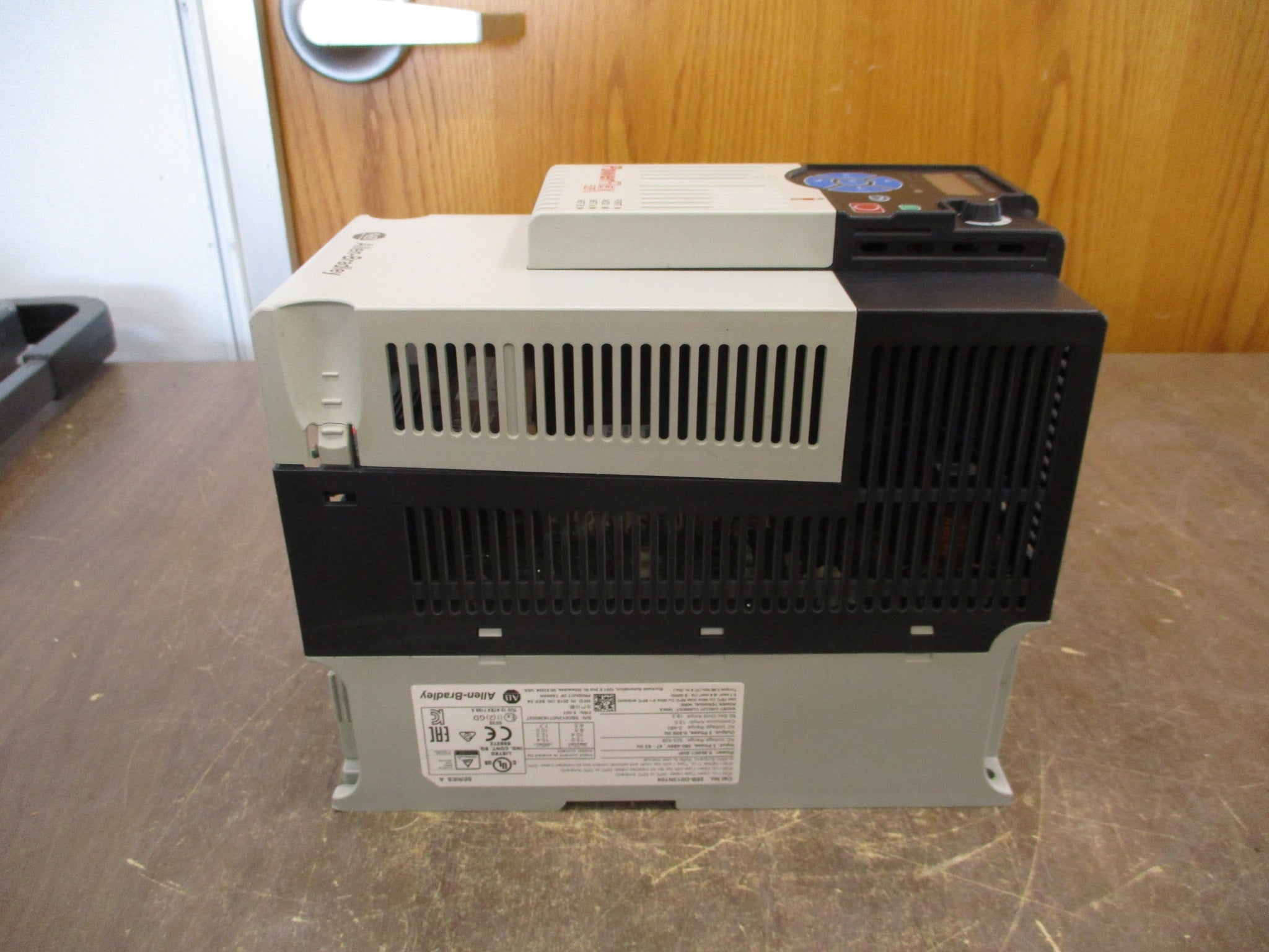 Allen-Bradley PowerFlex 525 AC Drive 25B-D013N104 7.5HP 3Ph Used