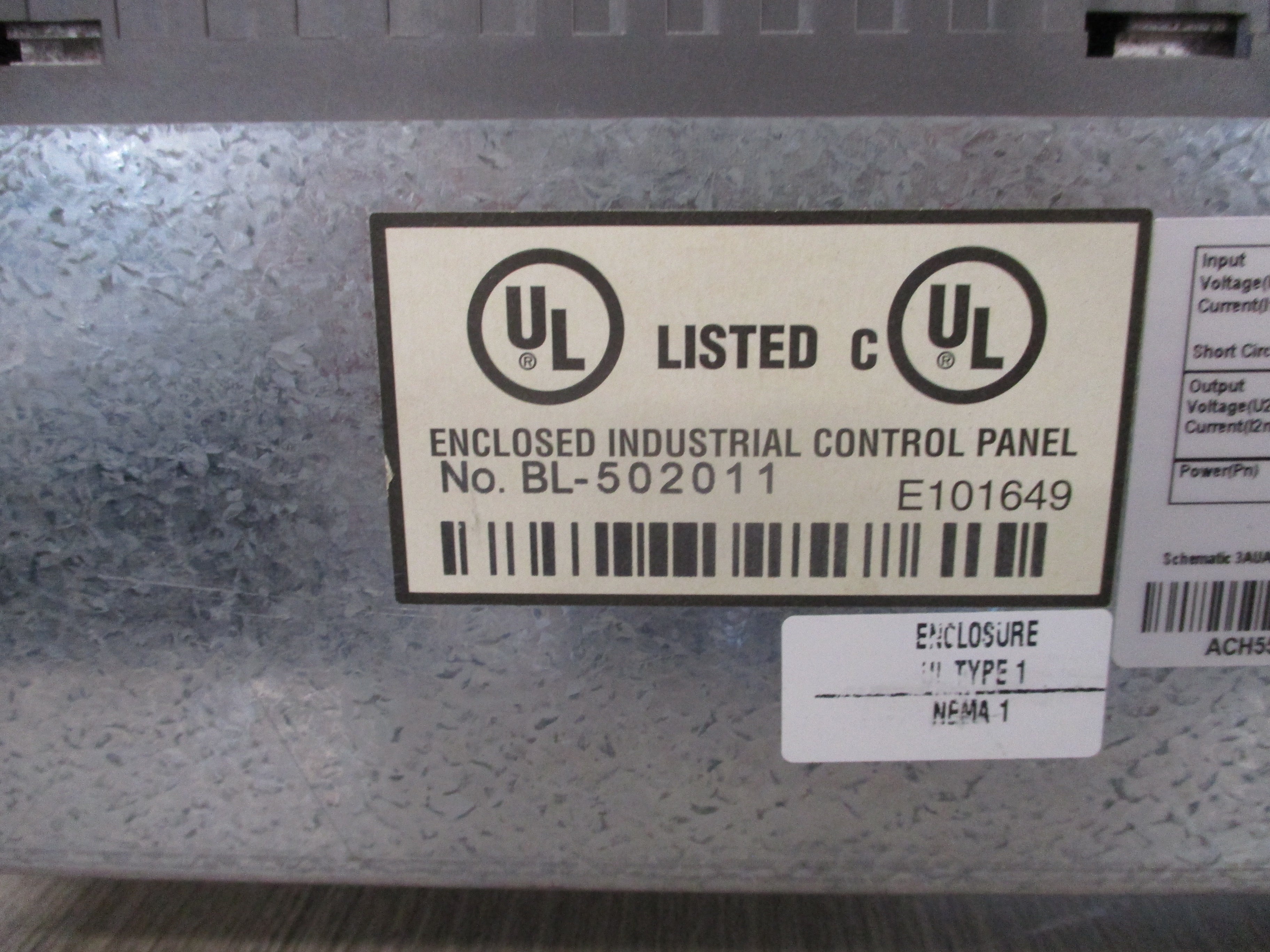 ABB ACH550 AC Drive W/ Bypass ACH550-VC-017A-2+F267 5HP 3Ph Input: 3PH 48-63Hz 2
