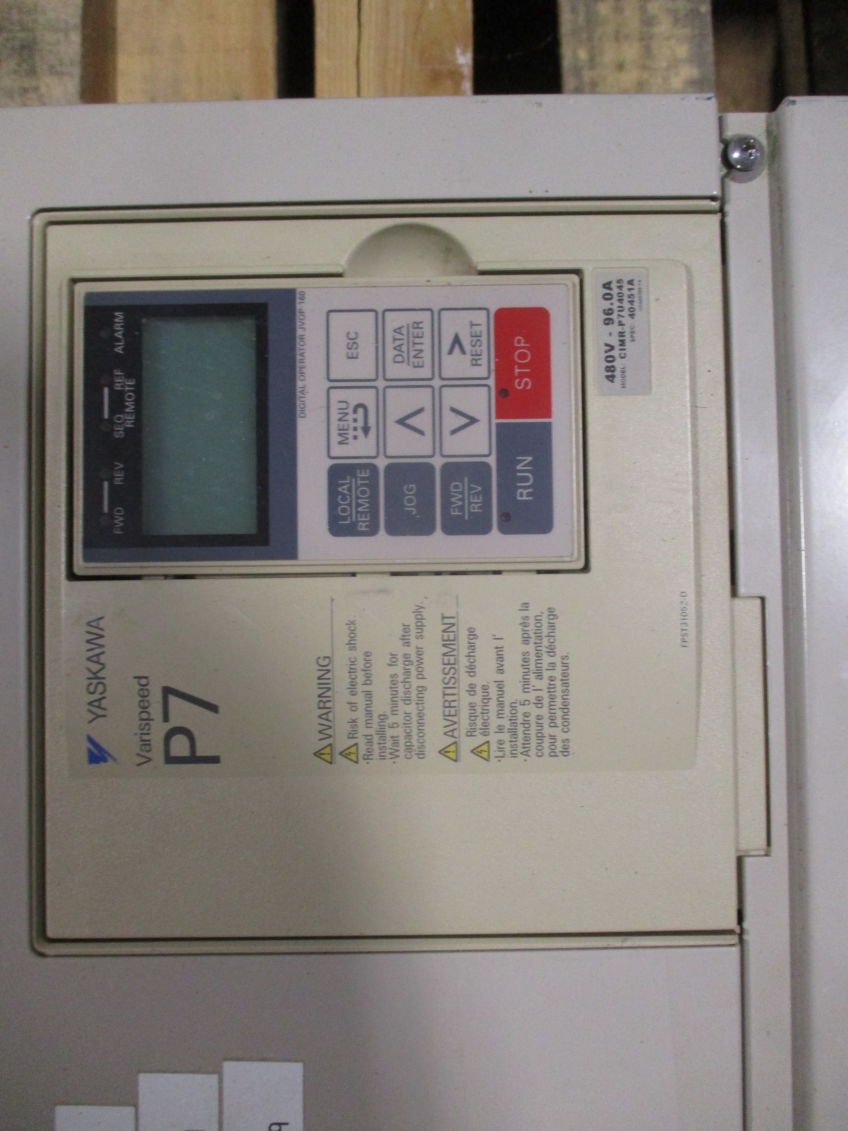 Yaskawa Varispeed P7 AC Drive CIMR-P7U4045 75HP 3Ph Input: AC 3PH 380-480V 50/60